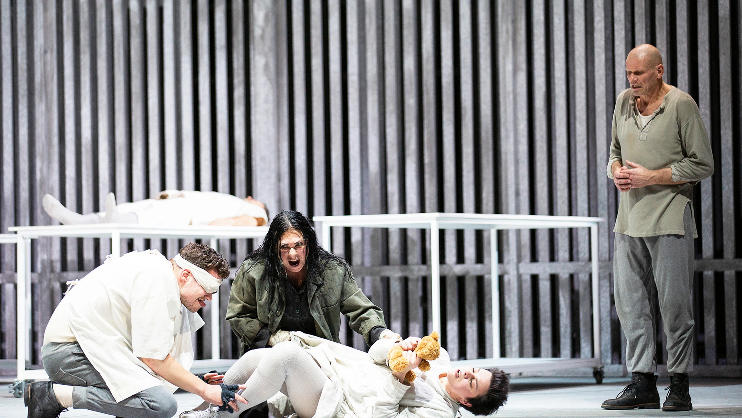 © Bernd Uhlig Blurred image background