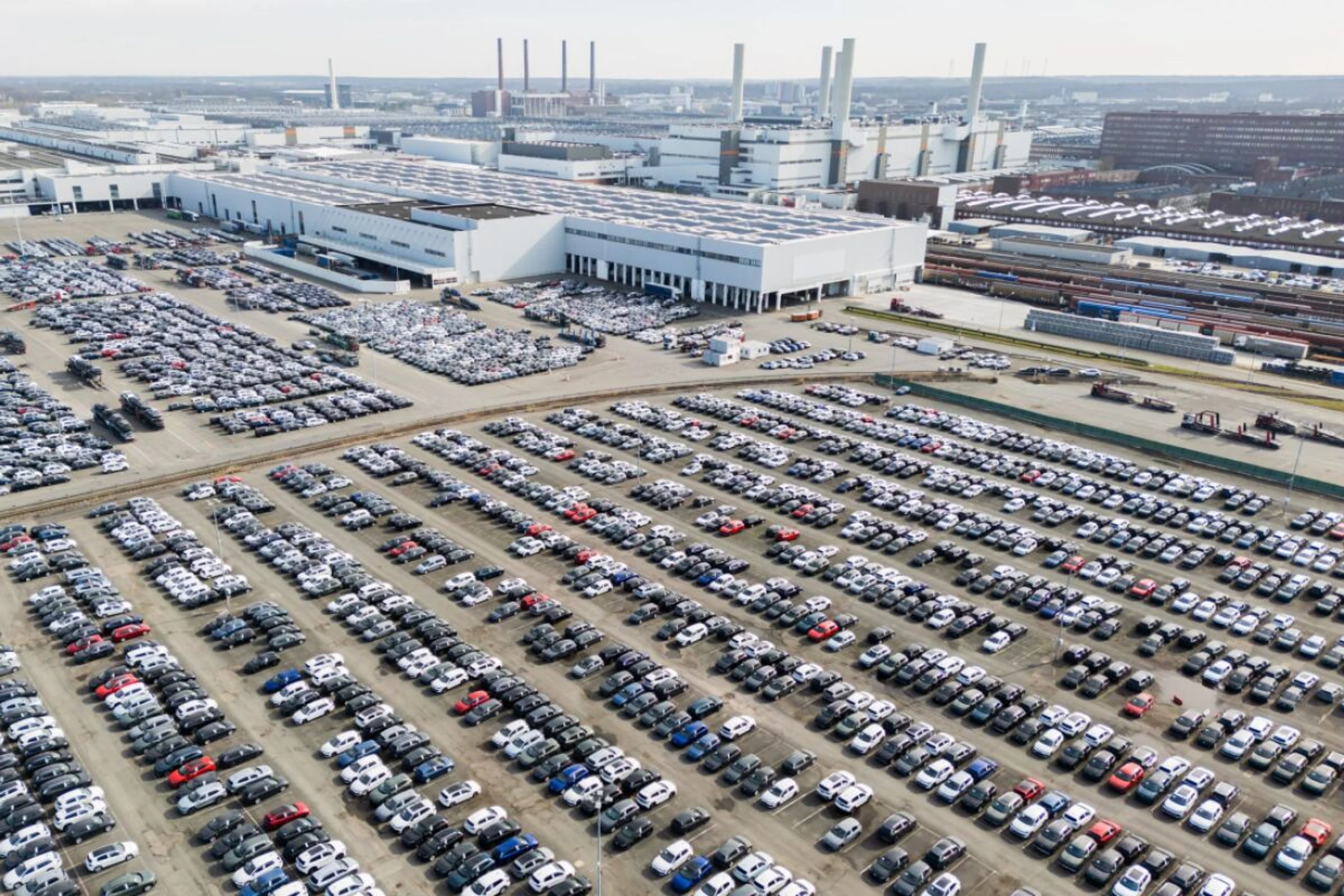 Neuzulassungen legten im Oktober um 5,8 Prozent auf 916.609 Autos zu