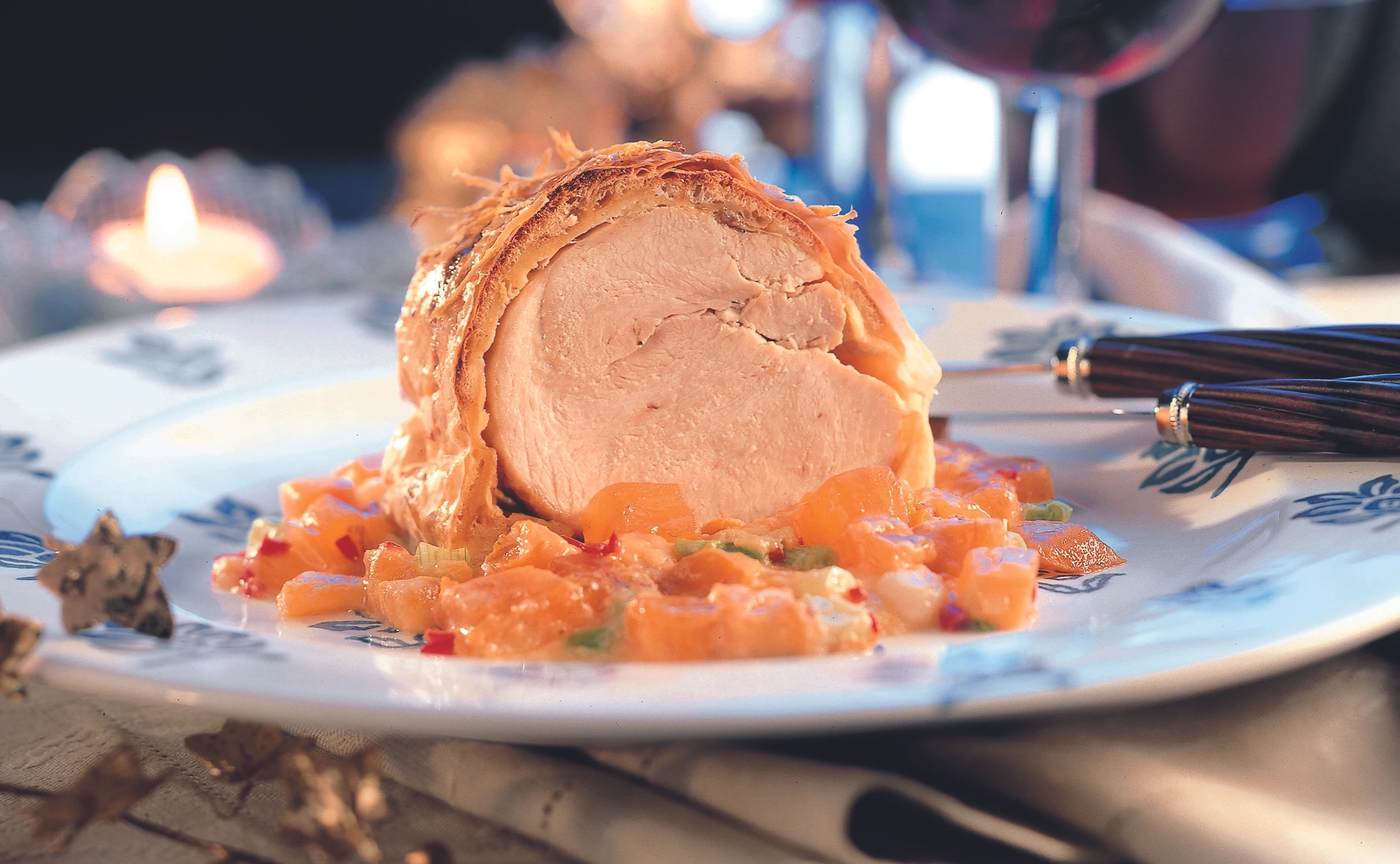 Putenbraten mit Ingwer-Kokosfülle und Kaki-Ragout