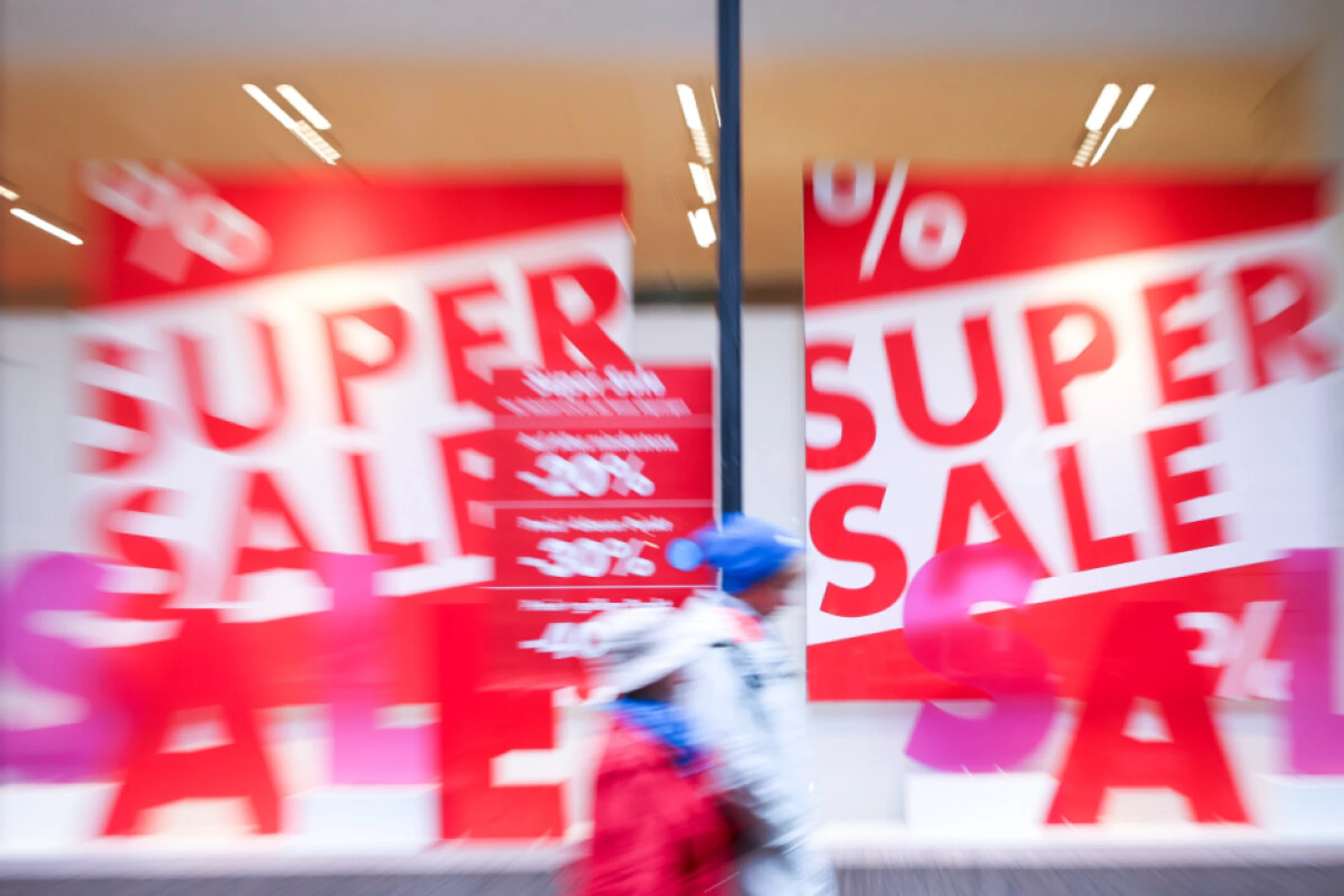 Auch im Handel trotz Weihnachtsgeschäfts