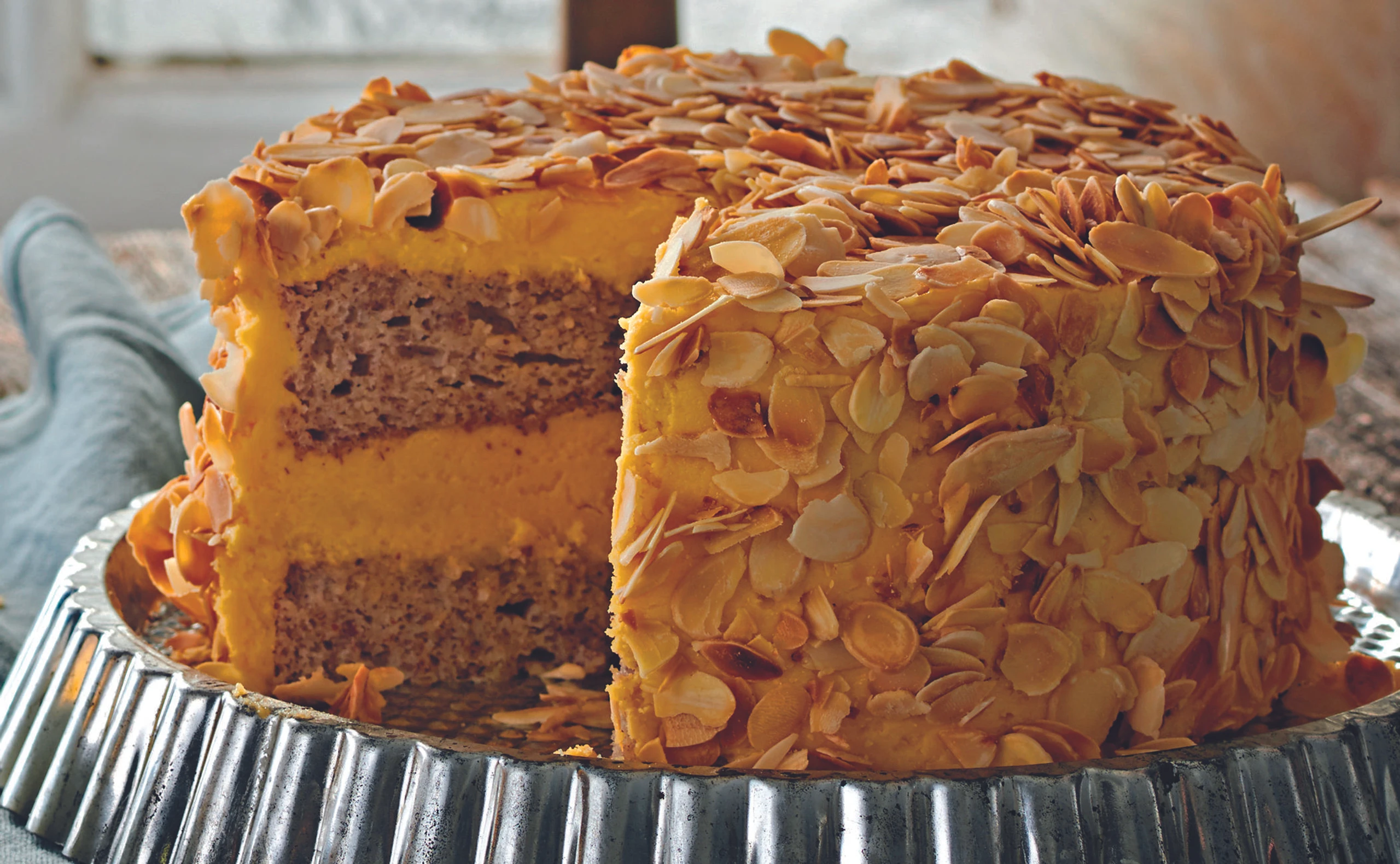 Mandeltorte mit Vanillecreme