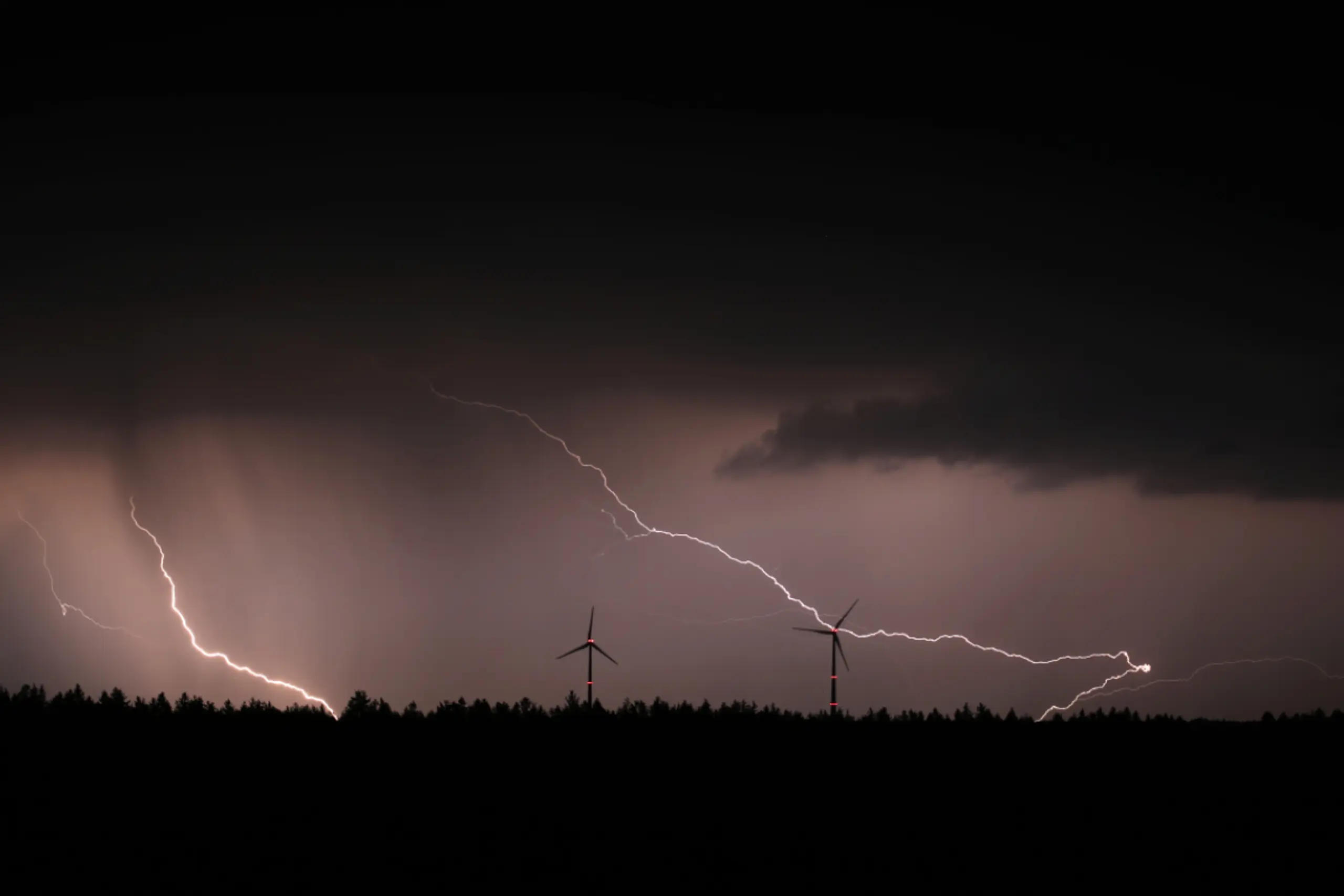 Nicht nur auf der Erde gibt es Gewitter