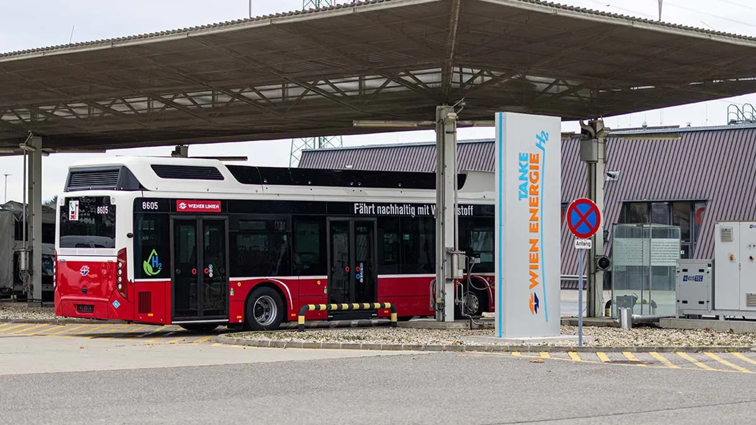 Wien testet die Zukunft: Erste gesamte Buslinie fährt mit Wasserstoff