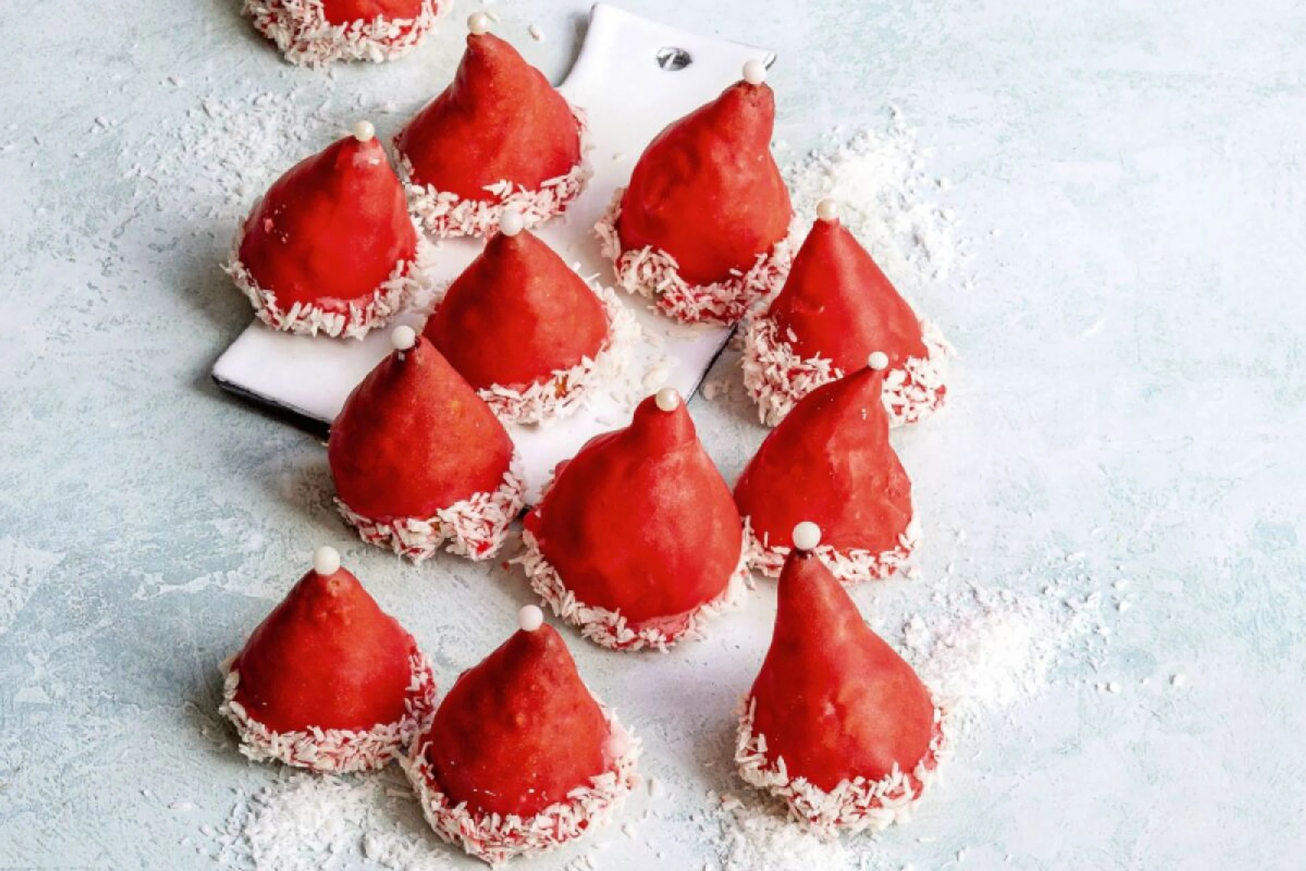 Durch ihre Form haben die Nikolaus-Mützen einen perfekten Stand