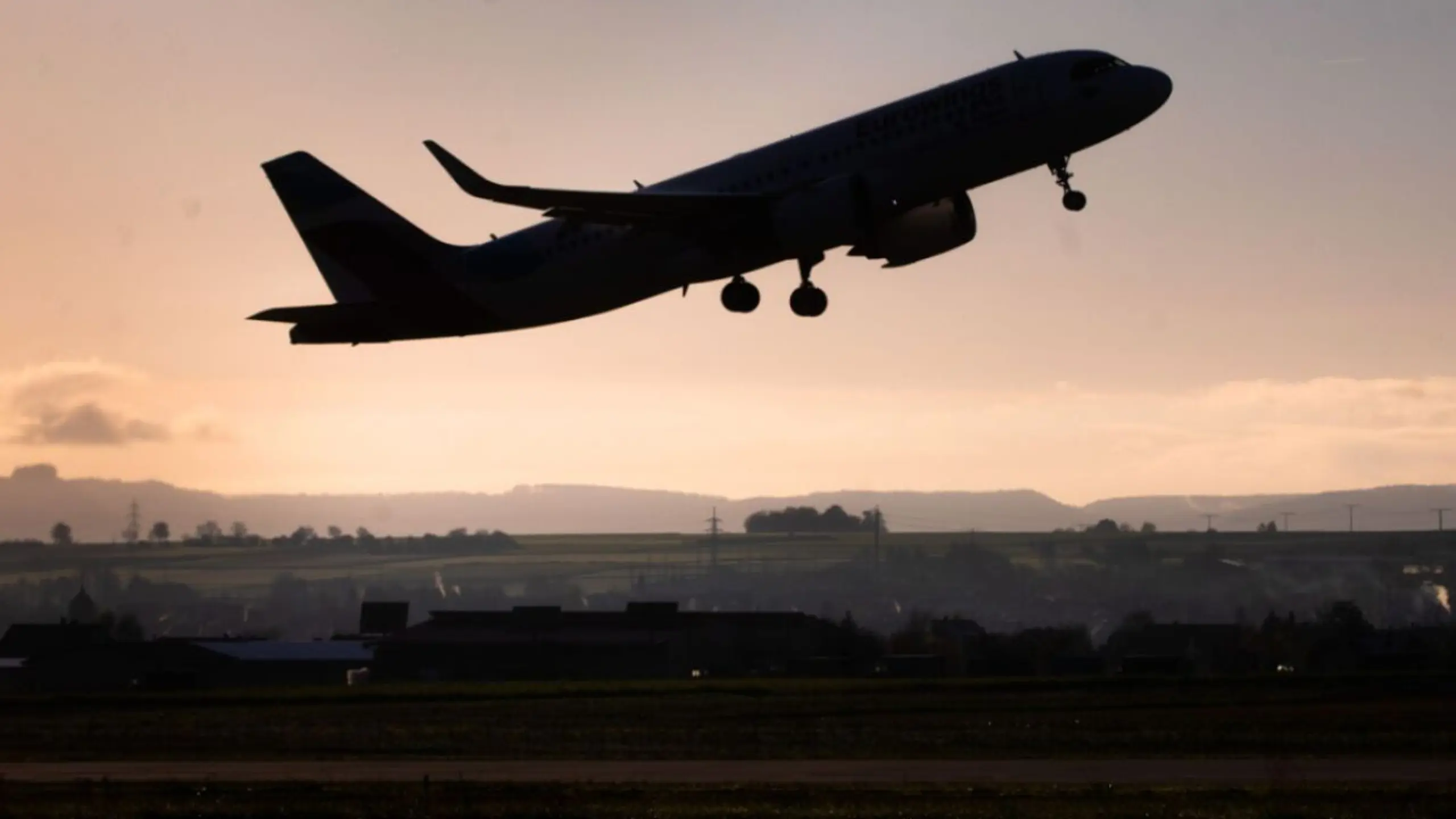 ++ ARCHIVBILD ++ Airbus-Checks verlaufen rasch