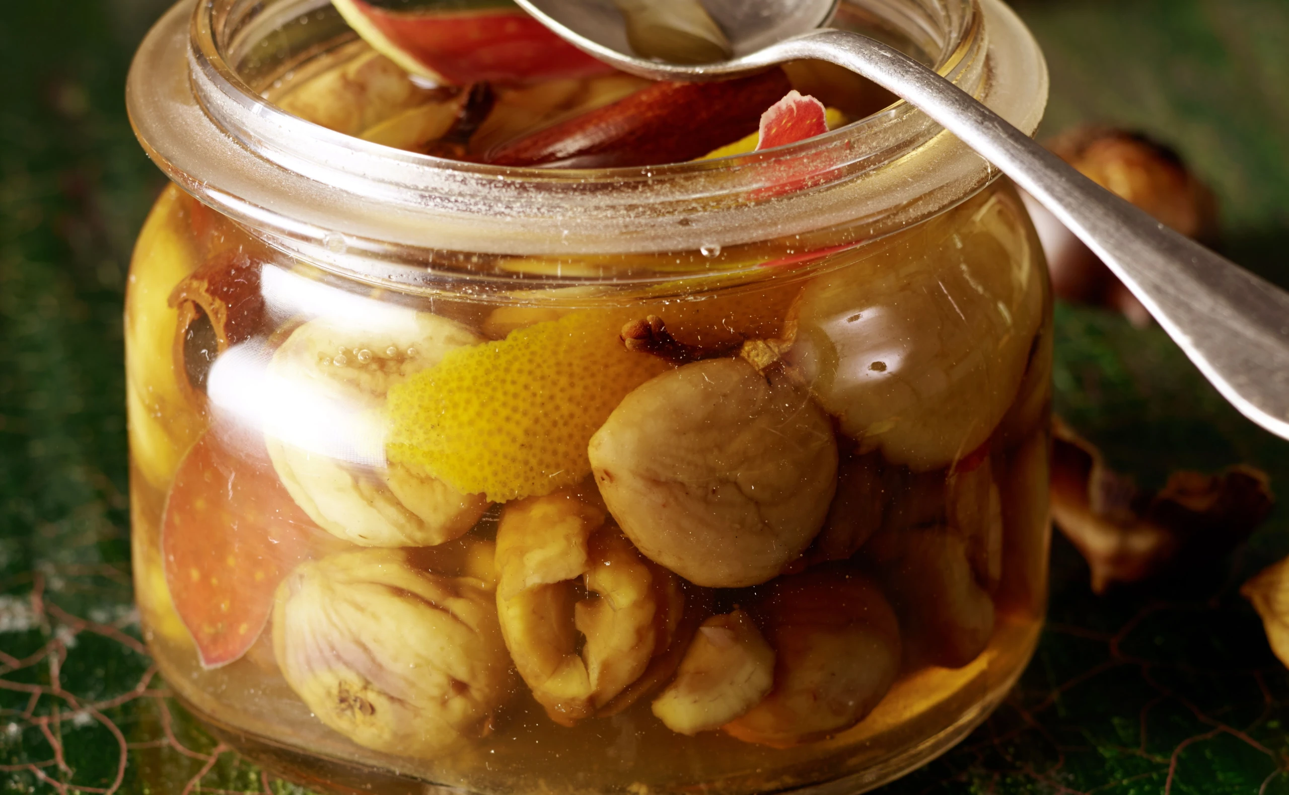 Eingelegte Gewürz-Maroni