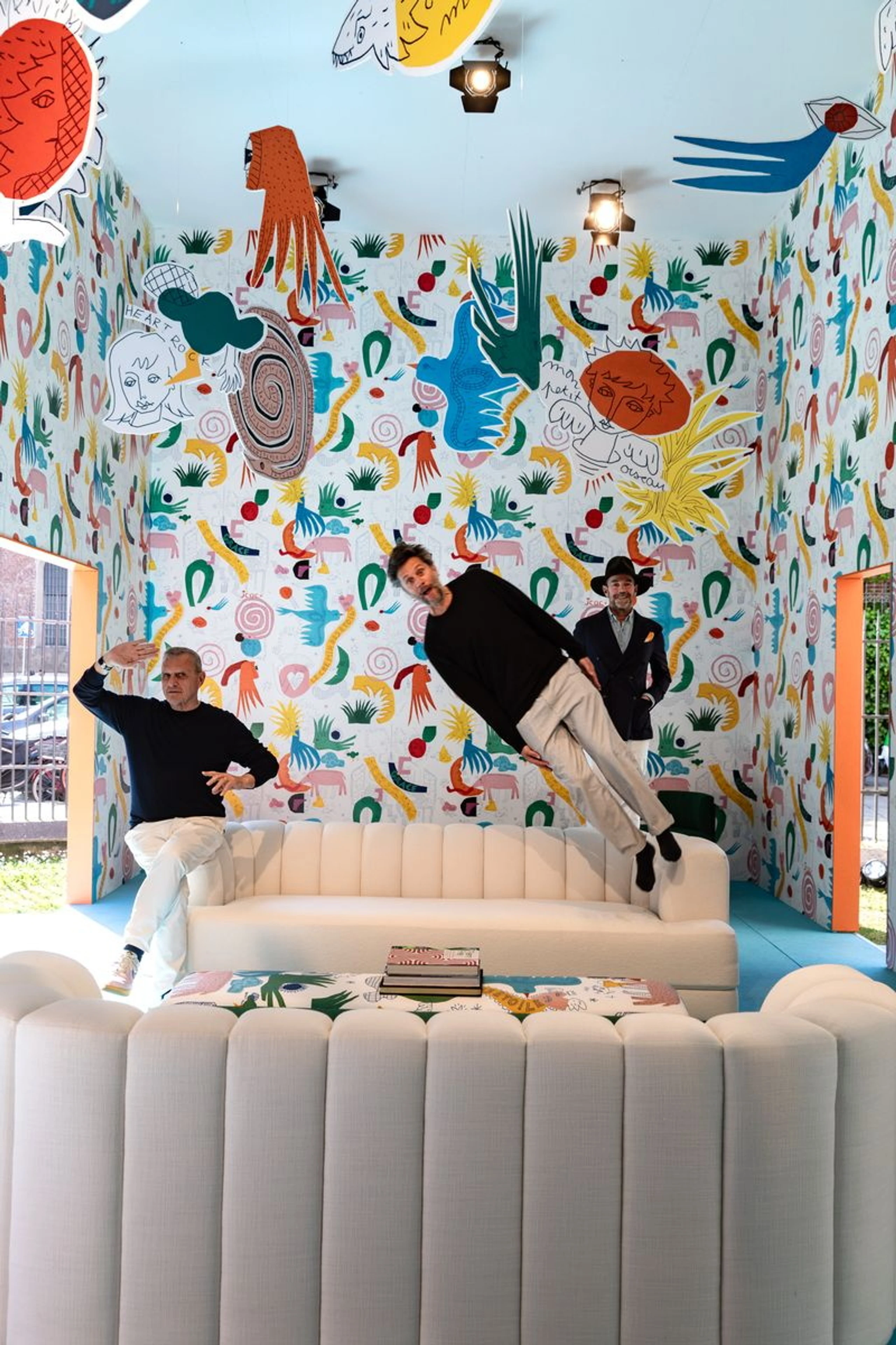 © Constance E.T. Detournie Blurred image background