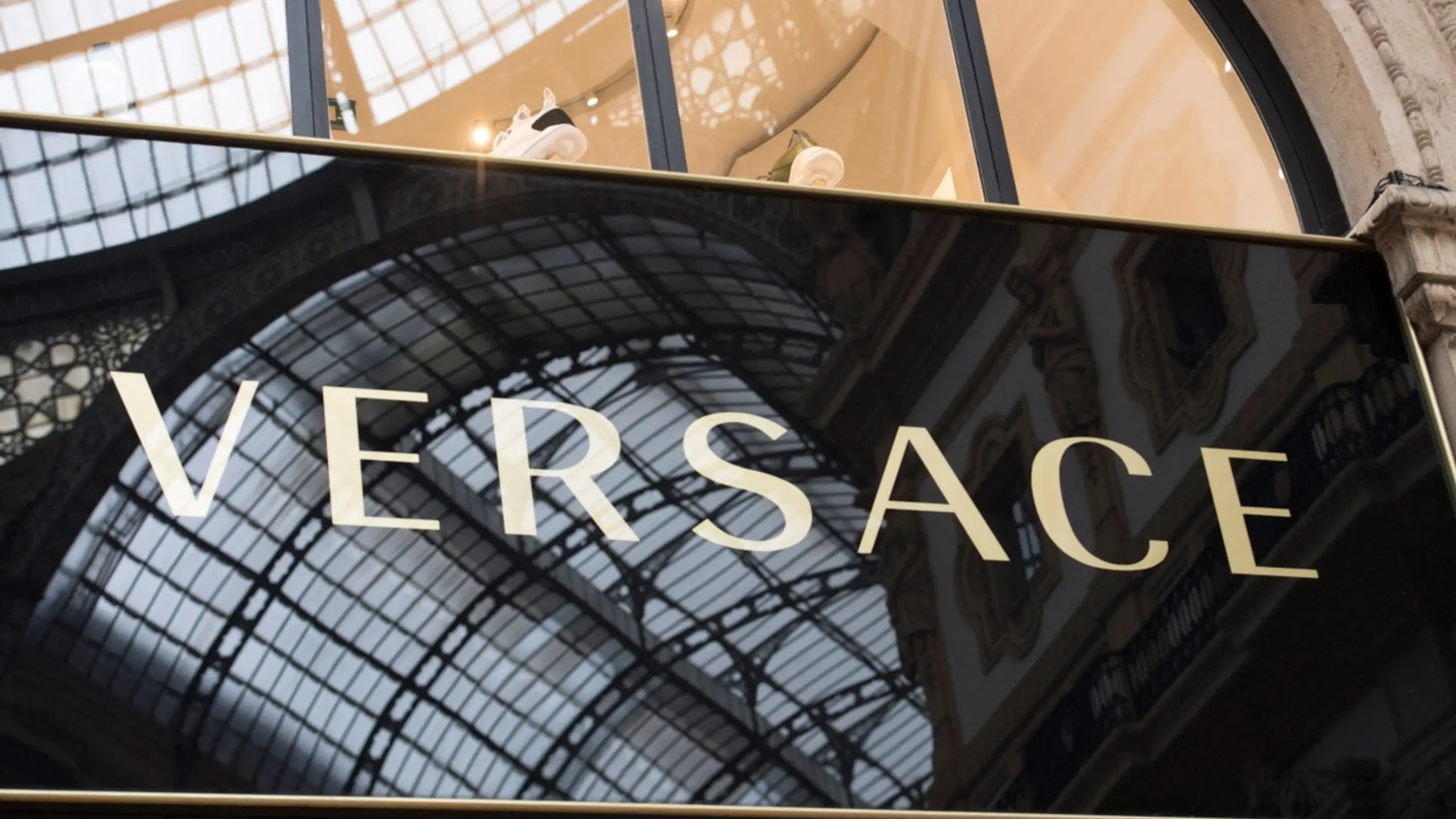 Versace geht für 1,25 Milliarden Euro an Prada