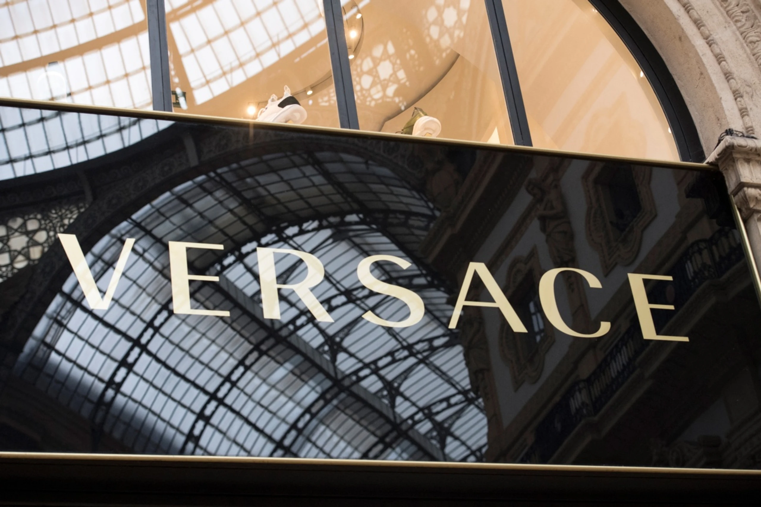 Versace geht für 1,25 Milliarden Euro an Prada
