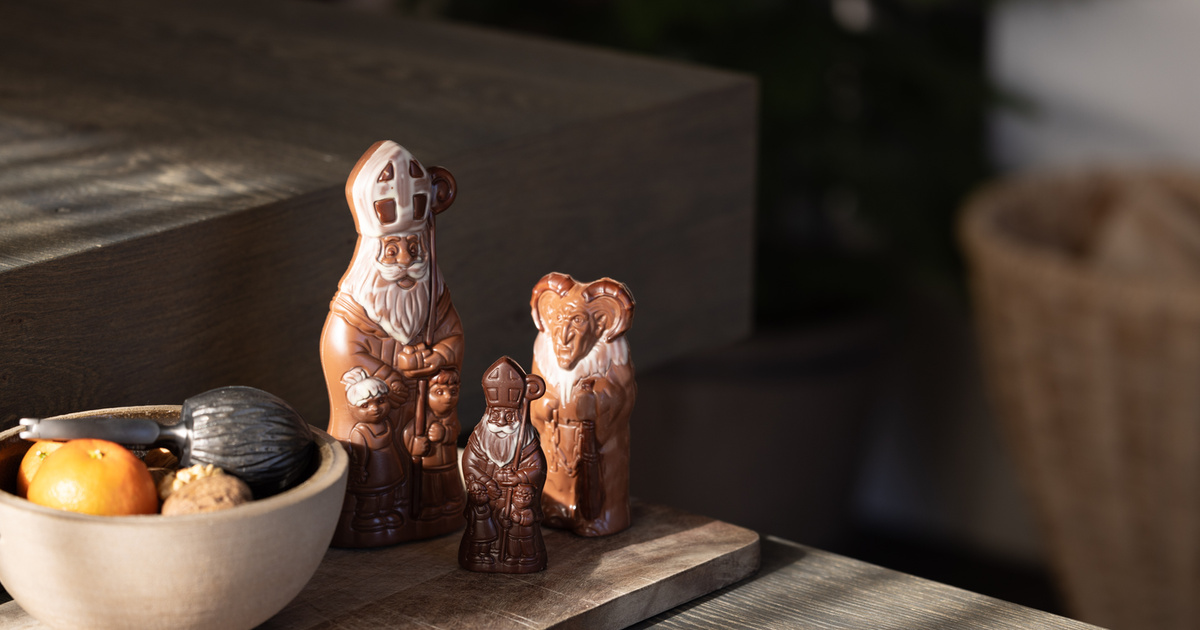 The Chocolate Santa Claus: How a Hollow Mold Became a Tradition