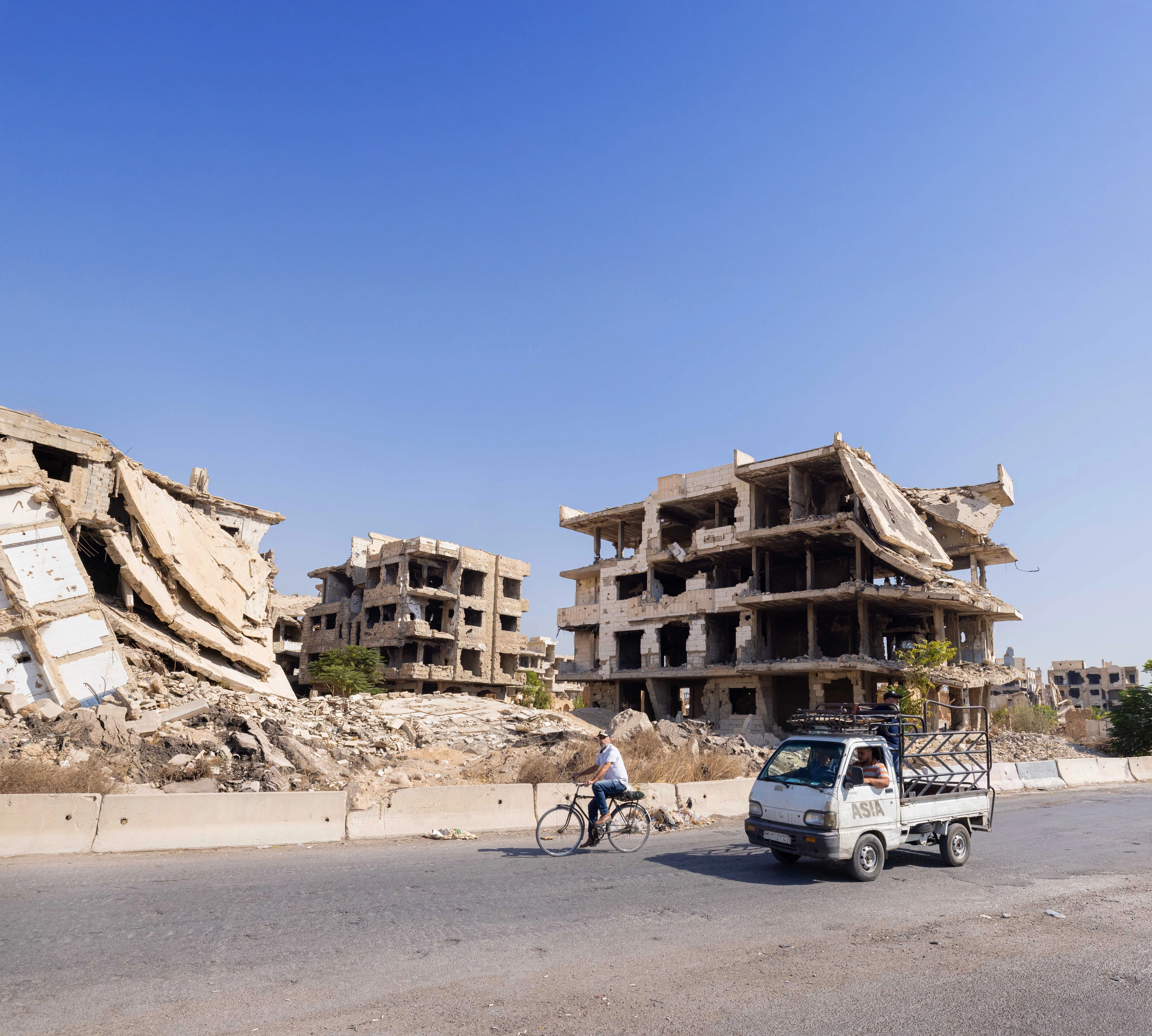 Syrien ein Jahr nach Assad: Wer geht, wer bleibt?