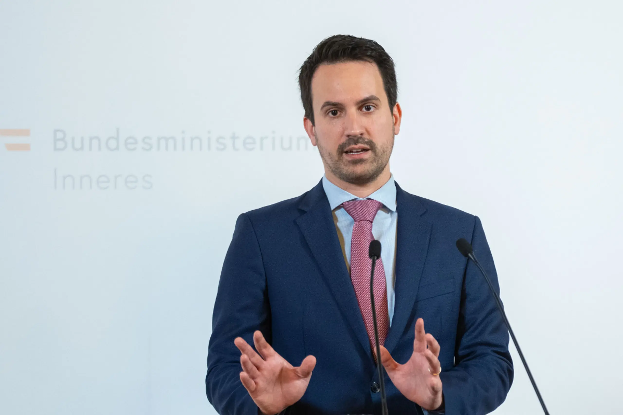 Wiederkehr verordnet Privatschulen neue Vorgaben