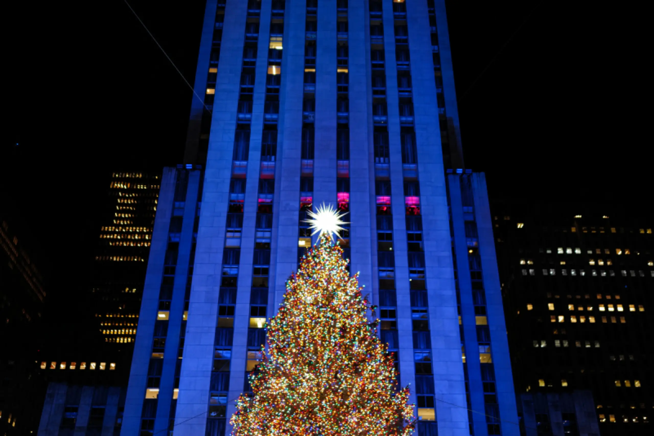 Mehr als 50.000 Lichter am vielleicht bekanntesten Christbaum der Welt