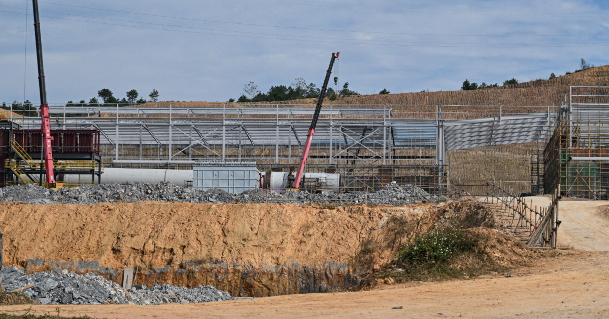 China Loosens Rare Earth Export Regulations