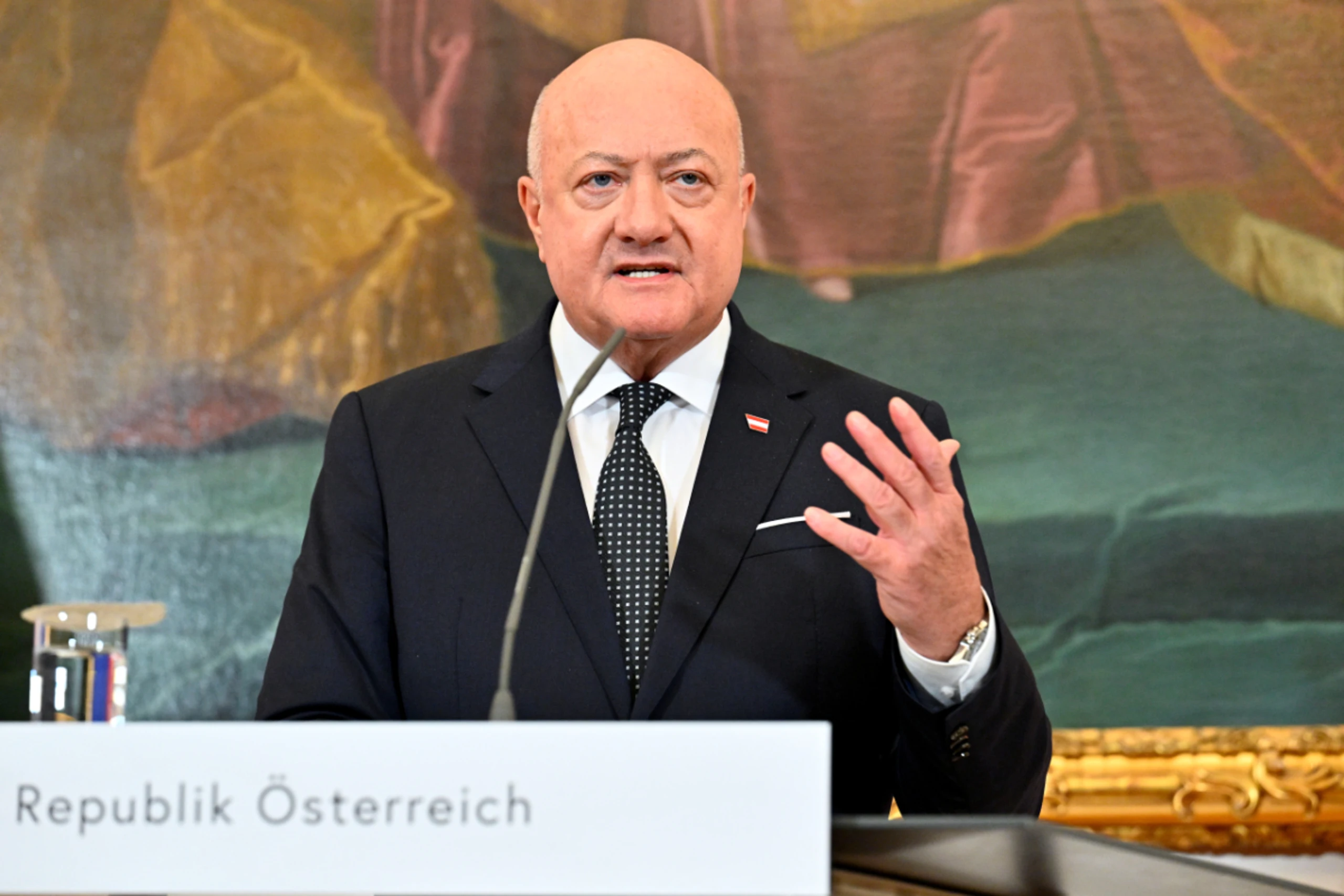 Stocker hatte Herkunft der 500 Mio. Euro zunächst noch offen gelassen