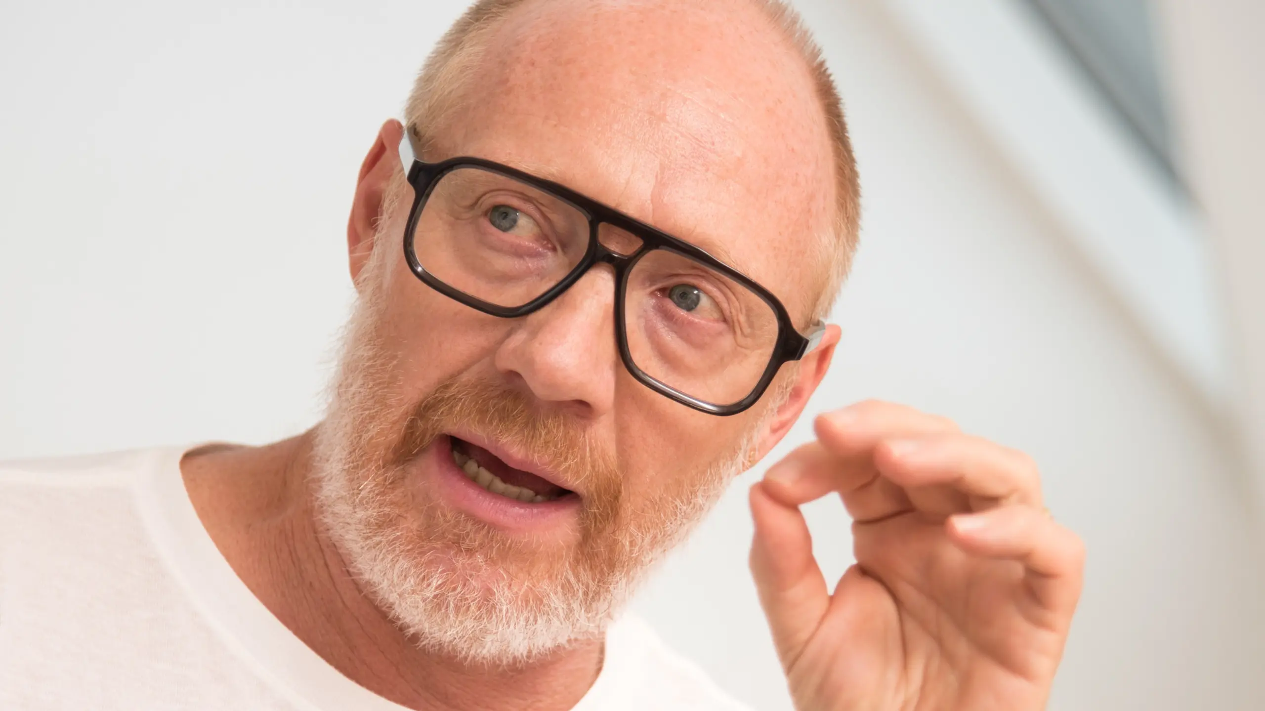 © Ricardo Herrgott Simon Schwarz