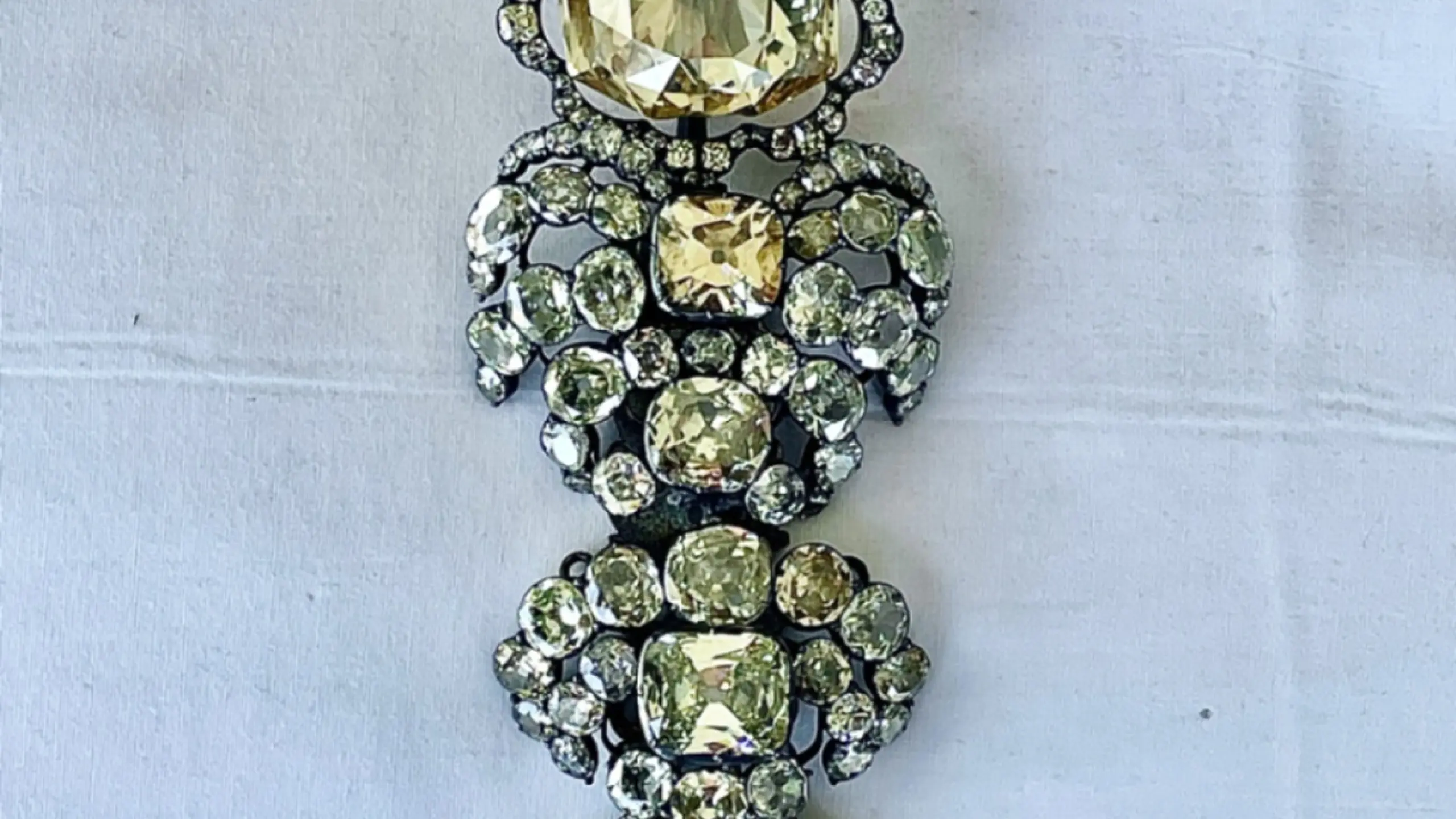 Der in eine Hutnadel eingearbeitete Florentiner Diamant