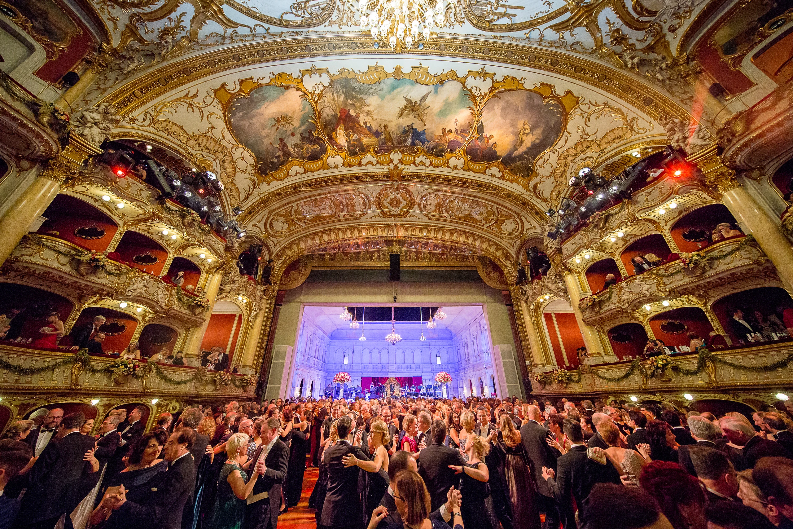 Opernredoute 2026: „La dolce vita“ zum 25. Jubiläum