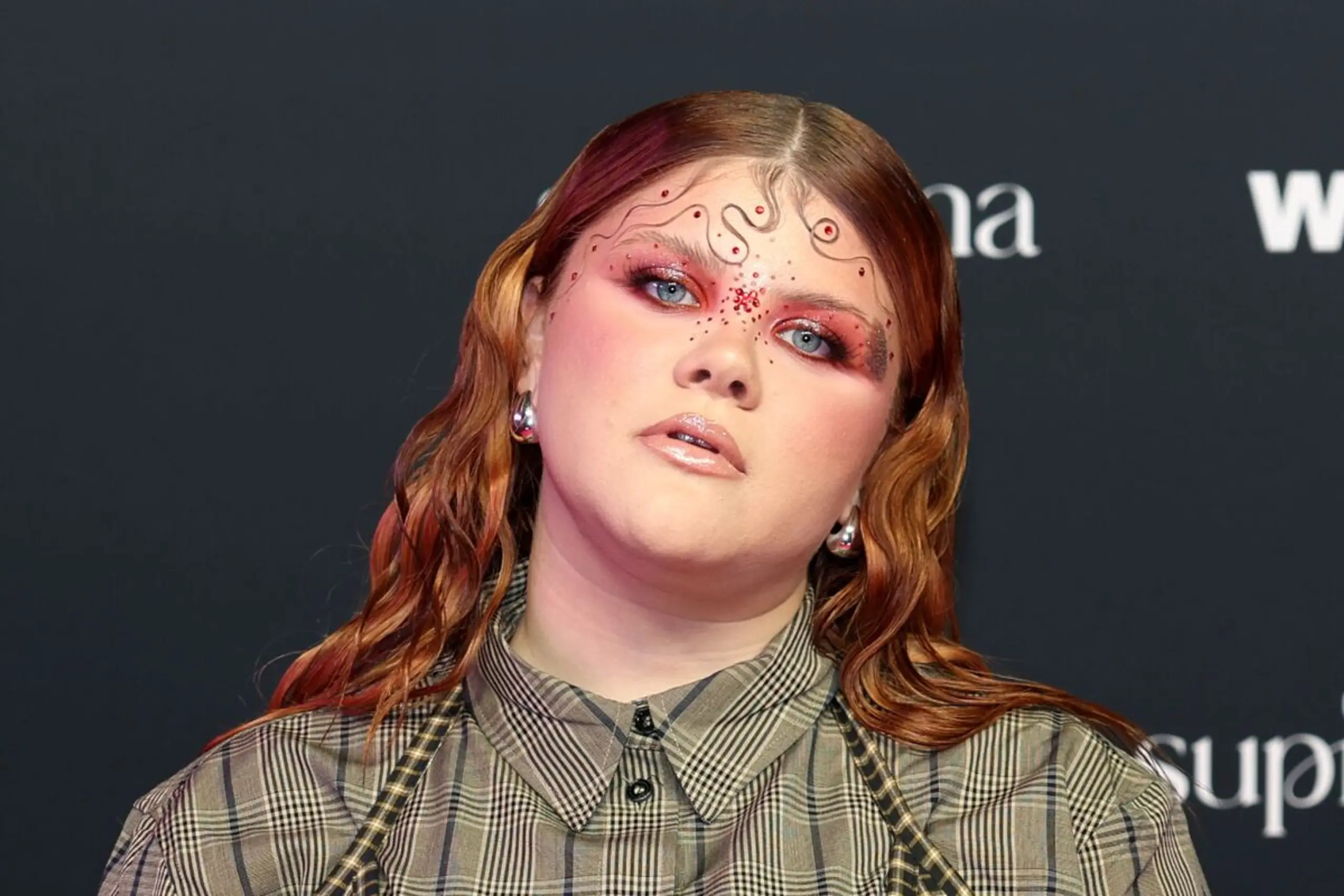 ++ ARCHIVBILD ++ Pop-Sängerin Loi lässt die Stille nun zu