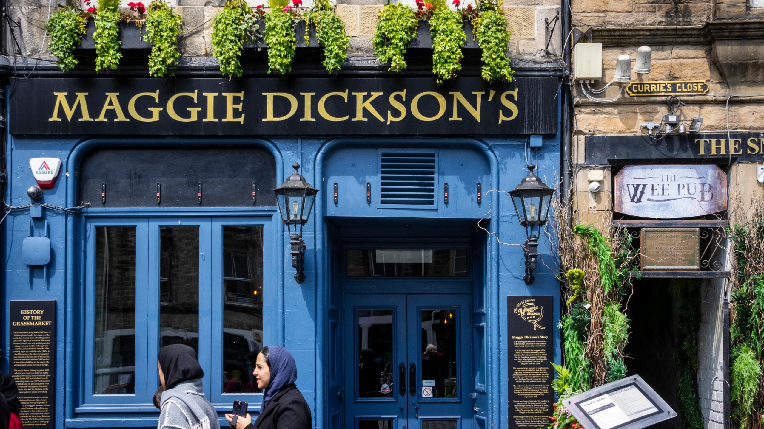 © IMAGO / Jürgen Schwenkenbecher Blurred image background