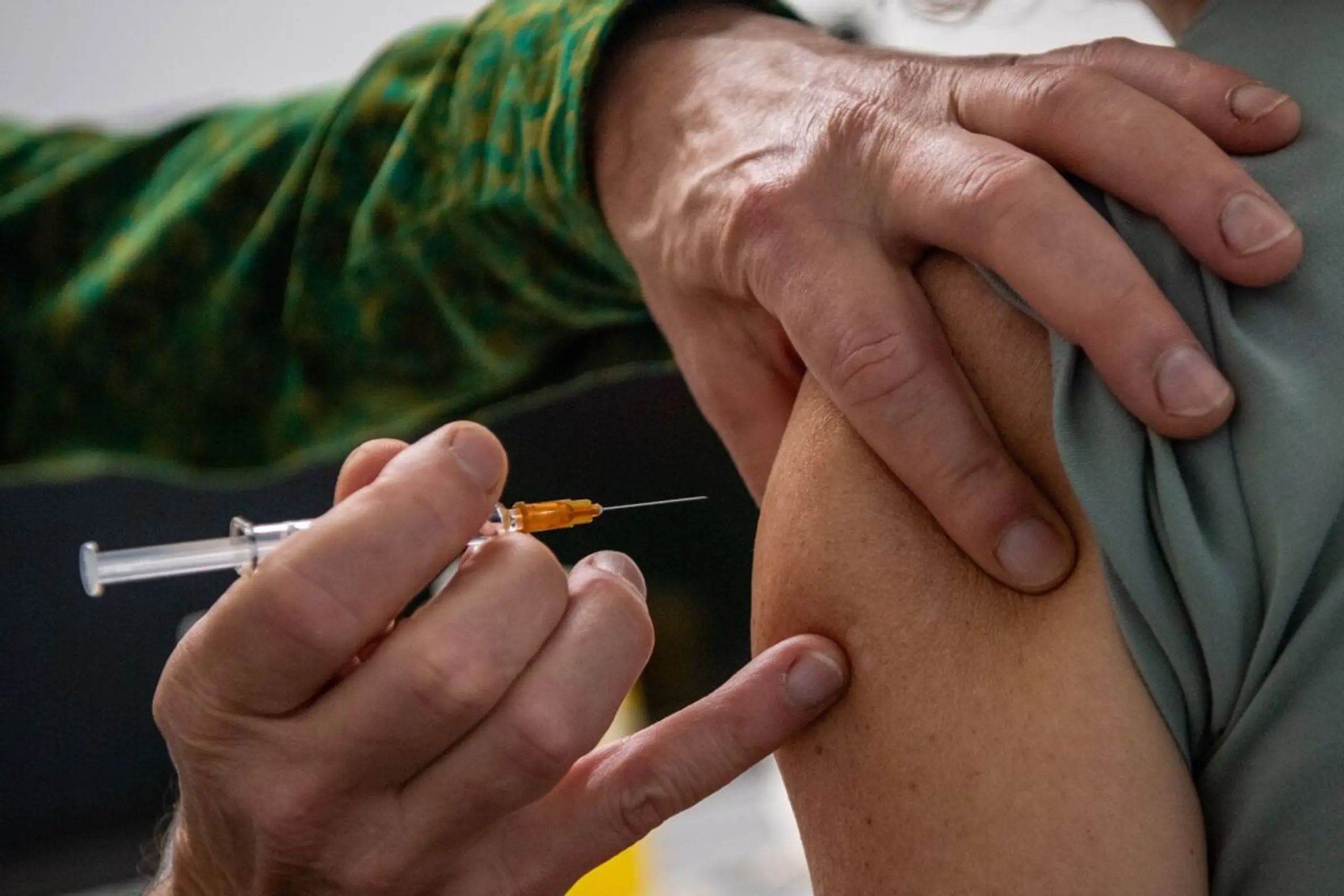 Impfen lassen kann man sich bei Hausärztinnen und Hausärzten