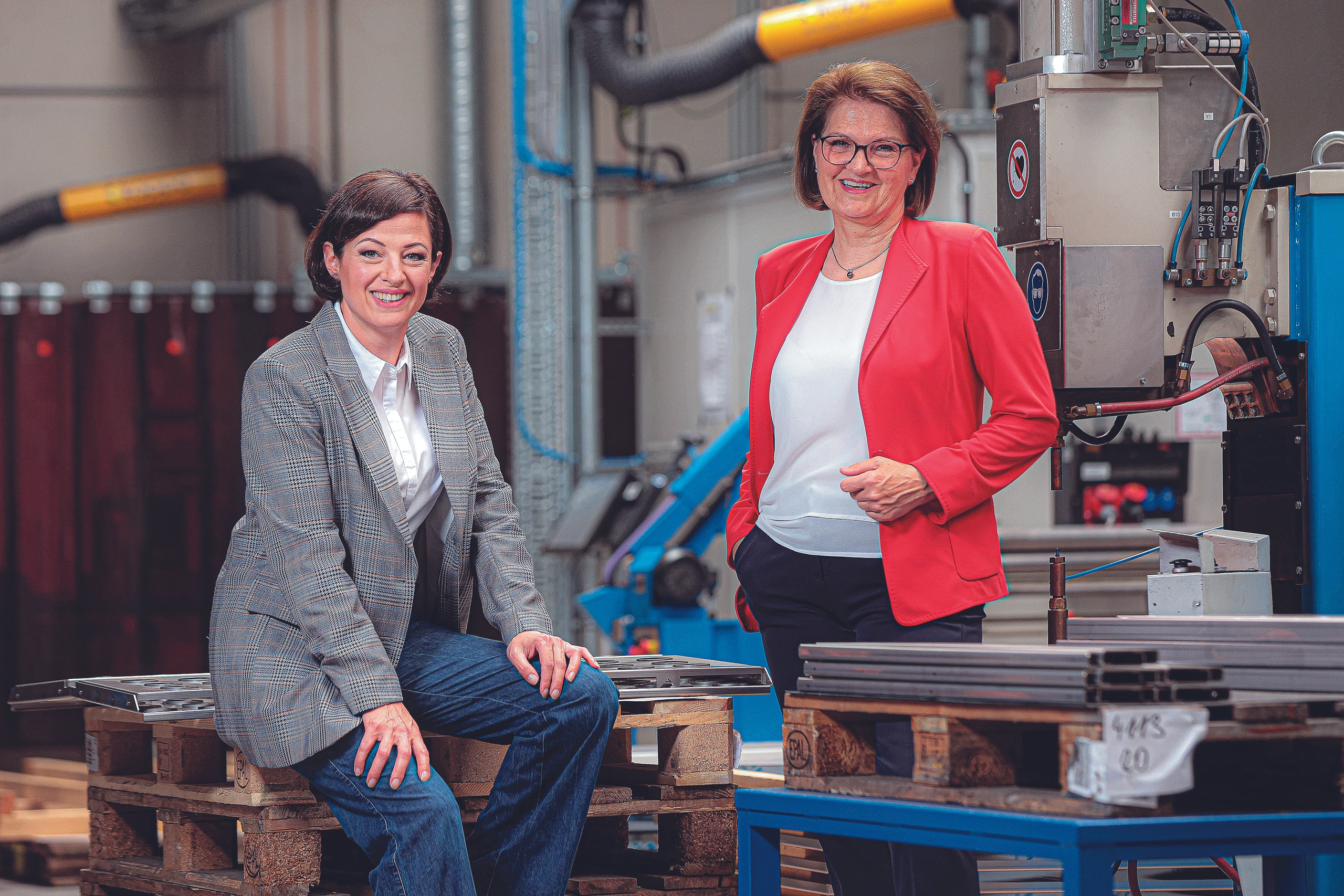 © Schatzdorfer Blurred image background