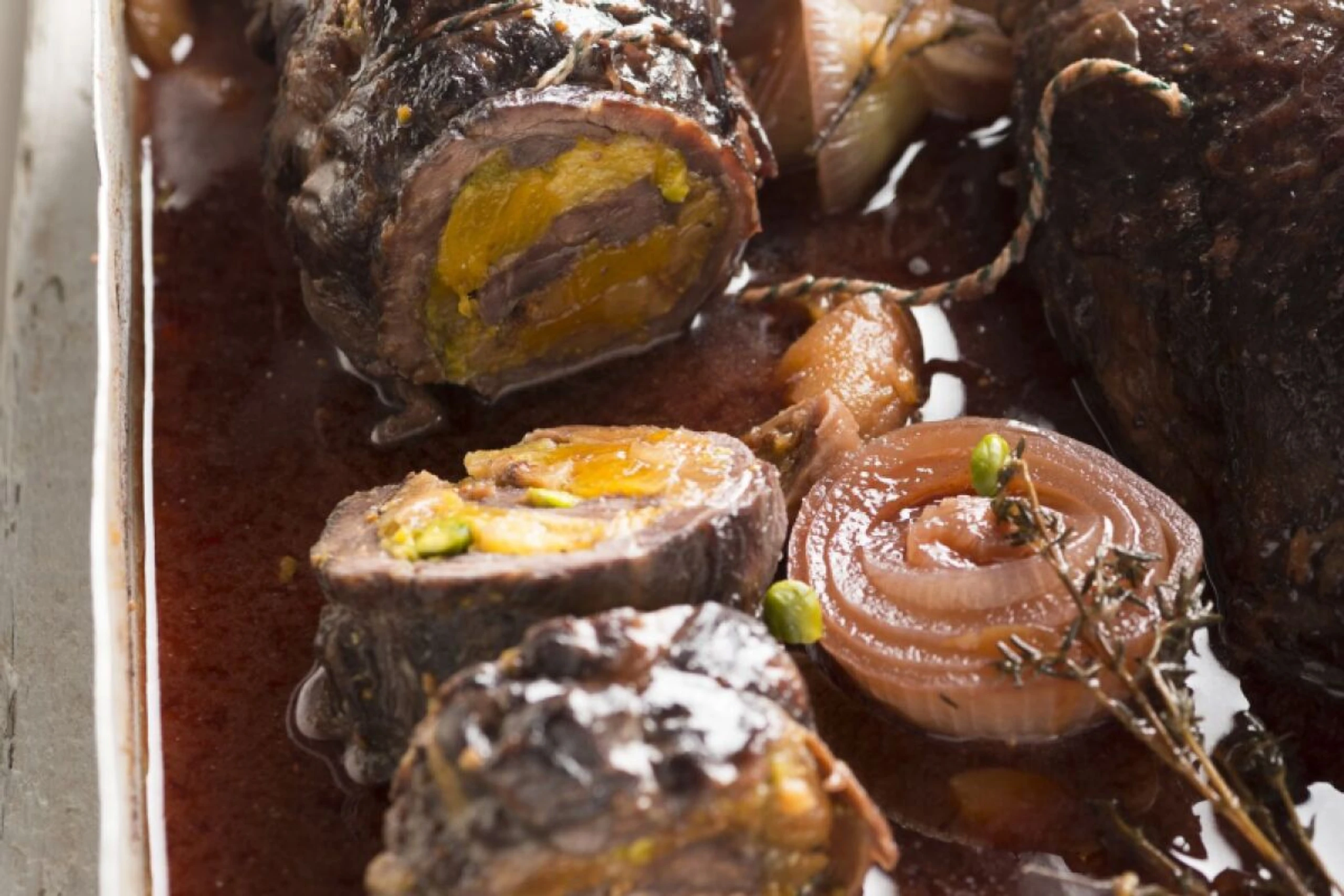 Zu dunklen Fleischsoßen oder Wildgerichten passt der Pfeffer sehr gut