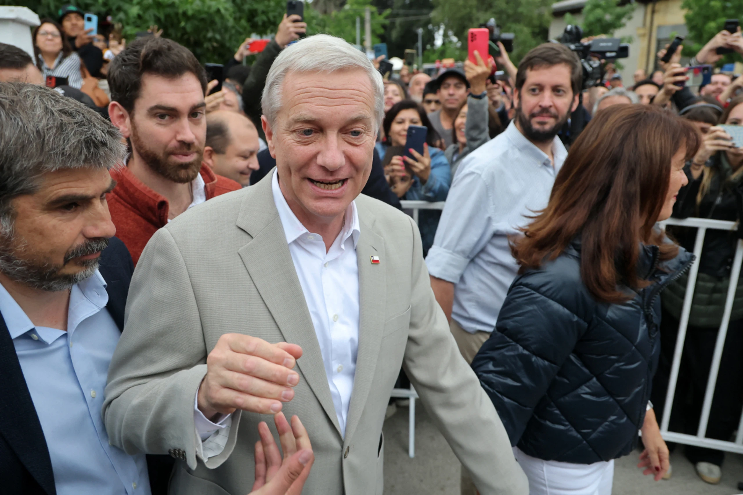 Deutschstämmiger Kast setzte sich klar gegen Linkskandidatin durch