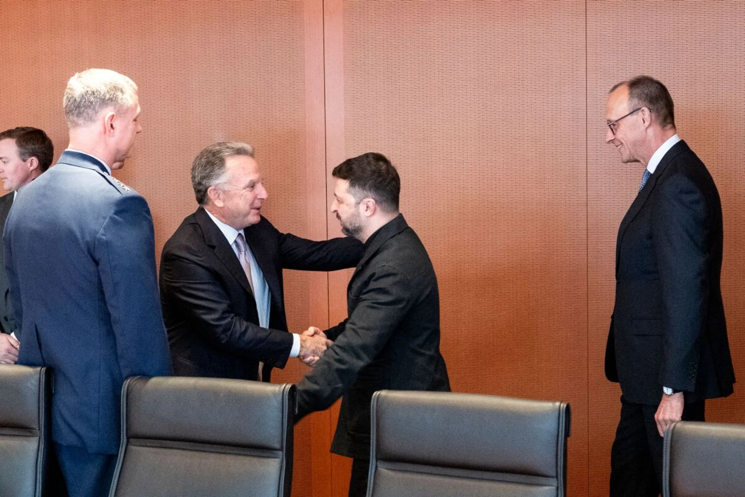 Ukraines Präsident Selenskyj traf US-Sondergesandten Witkoff