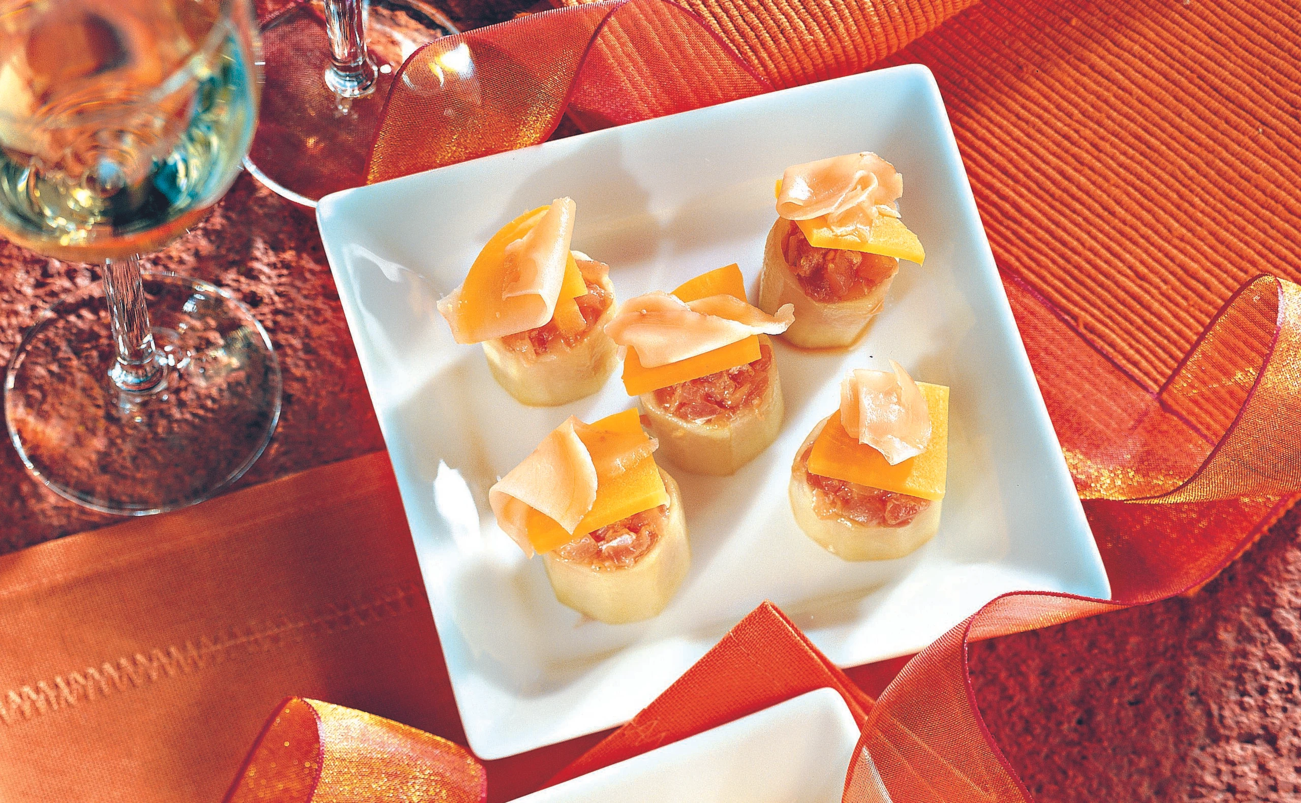 Gefüllte Gurke mit Thunfisch Tatar