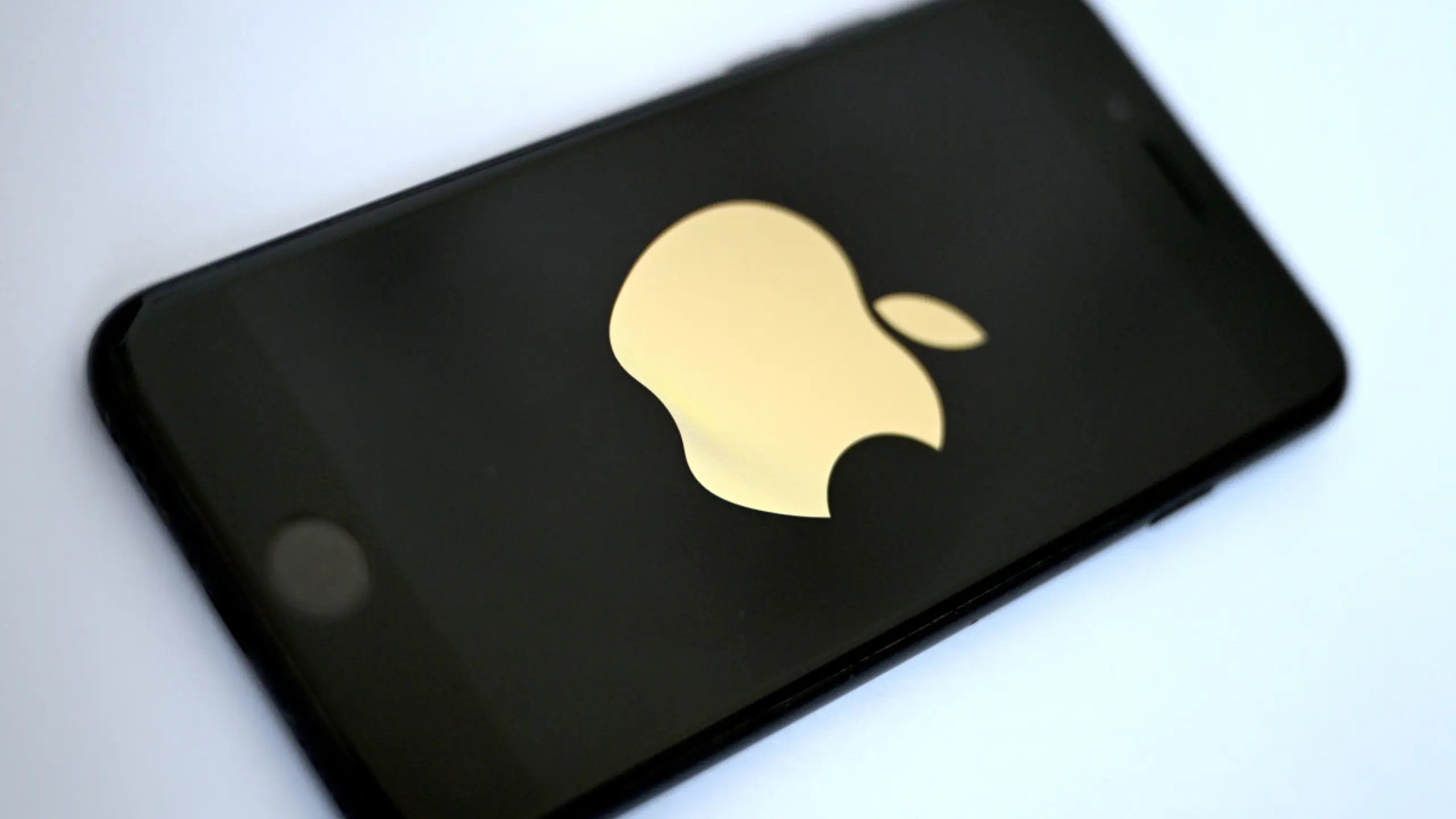 Strafe von 98,6 Mio. Euro gegen Apple