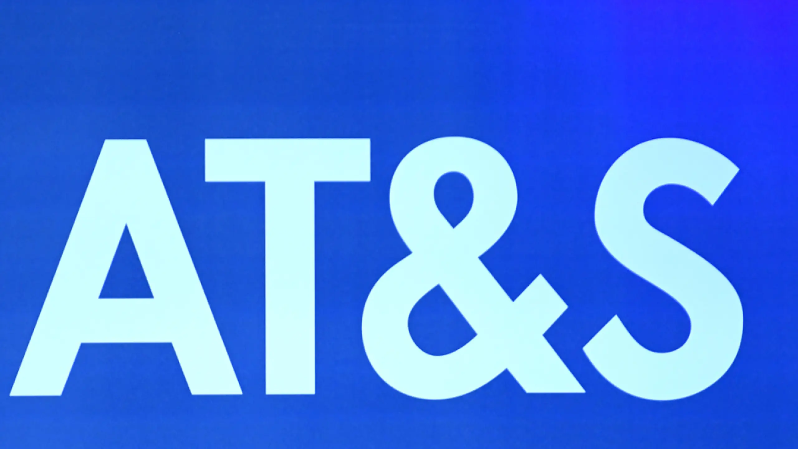 AT&S bekommt Dreier-Führung