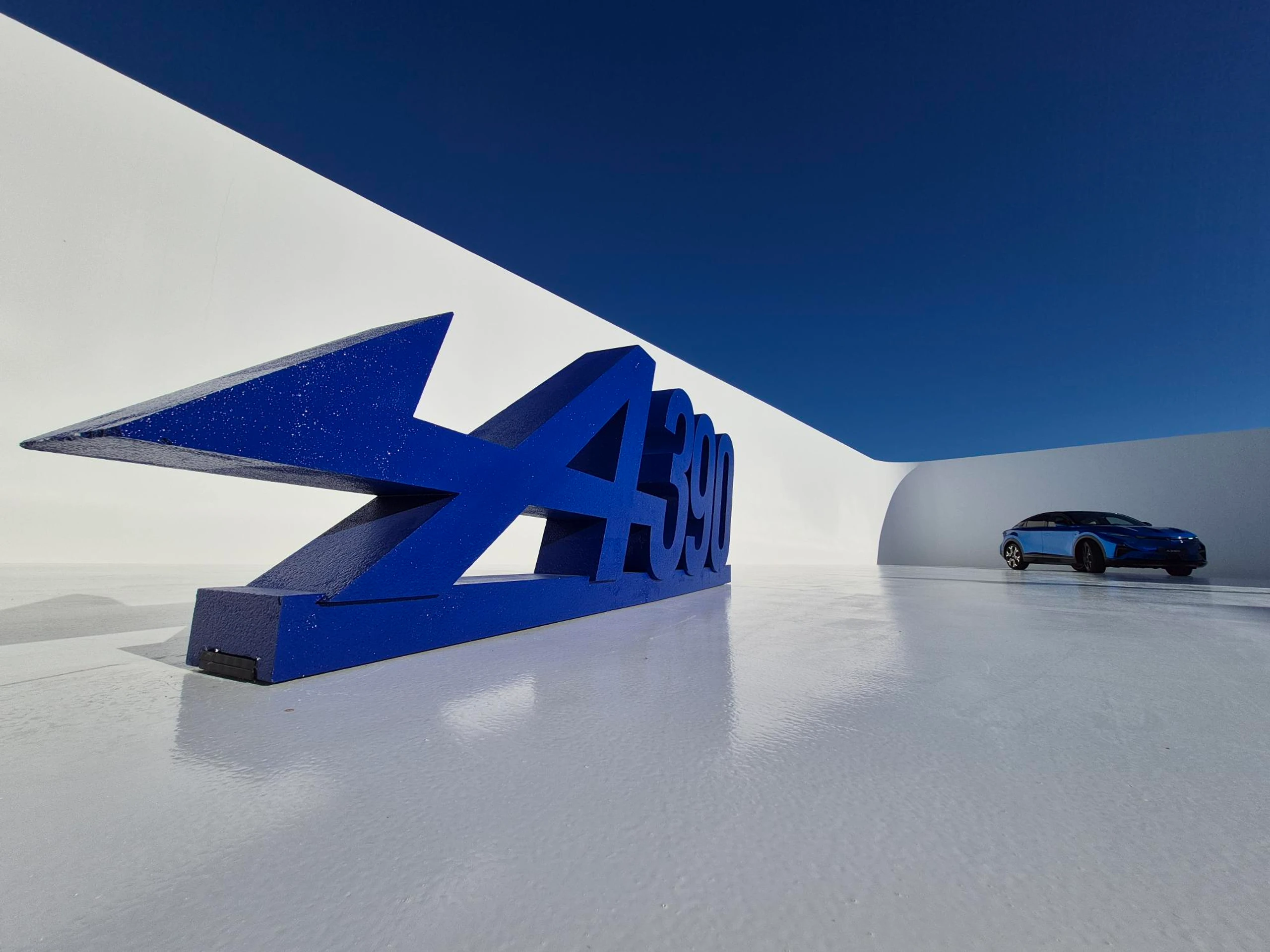 In die Kulissen schauen