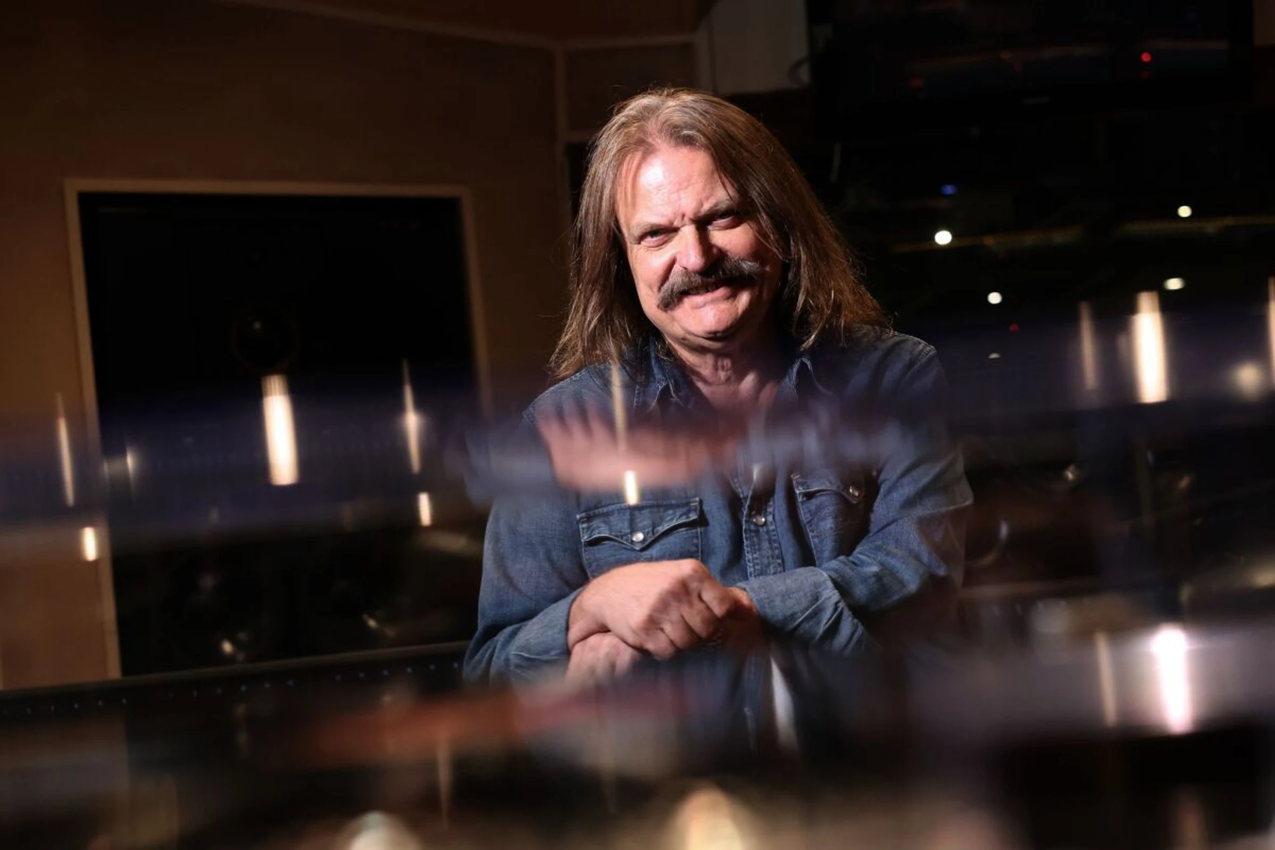 ++ ARCHIVBILD ++ Leslie Mandoki nimmt Politik in die Pflicht