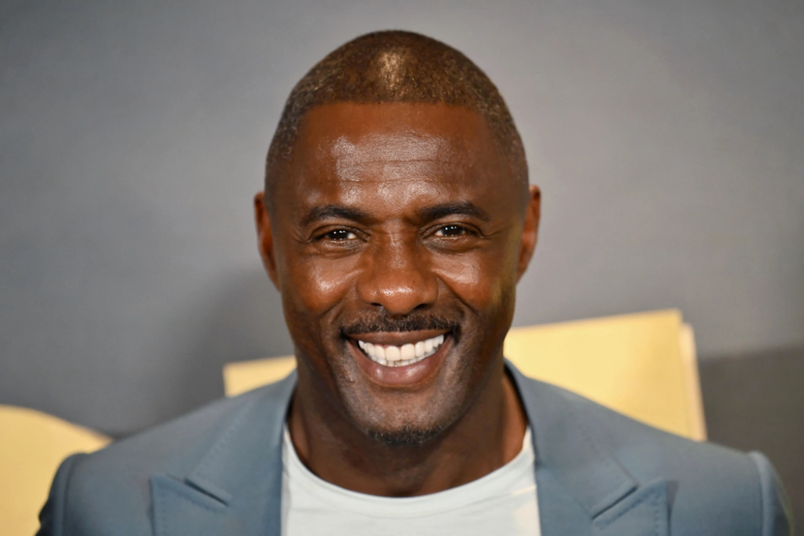 Idris Elba darf sich bald "Sir" nennen
