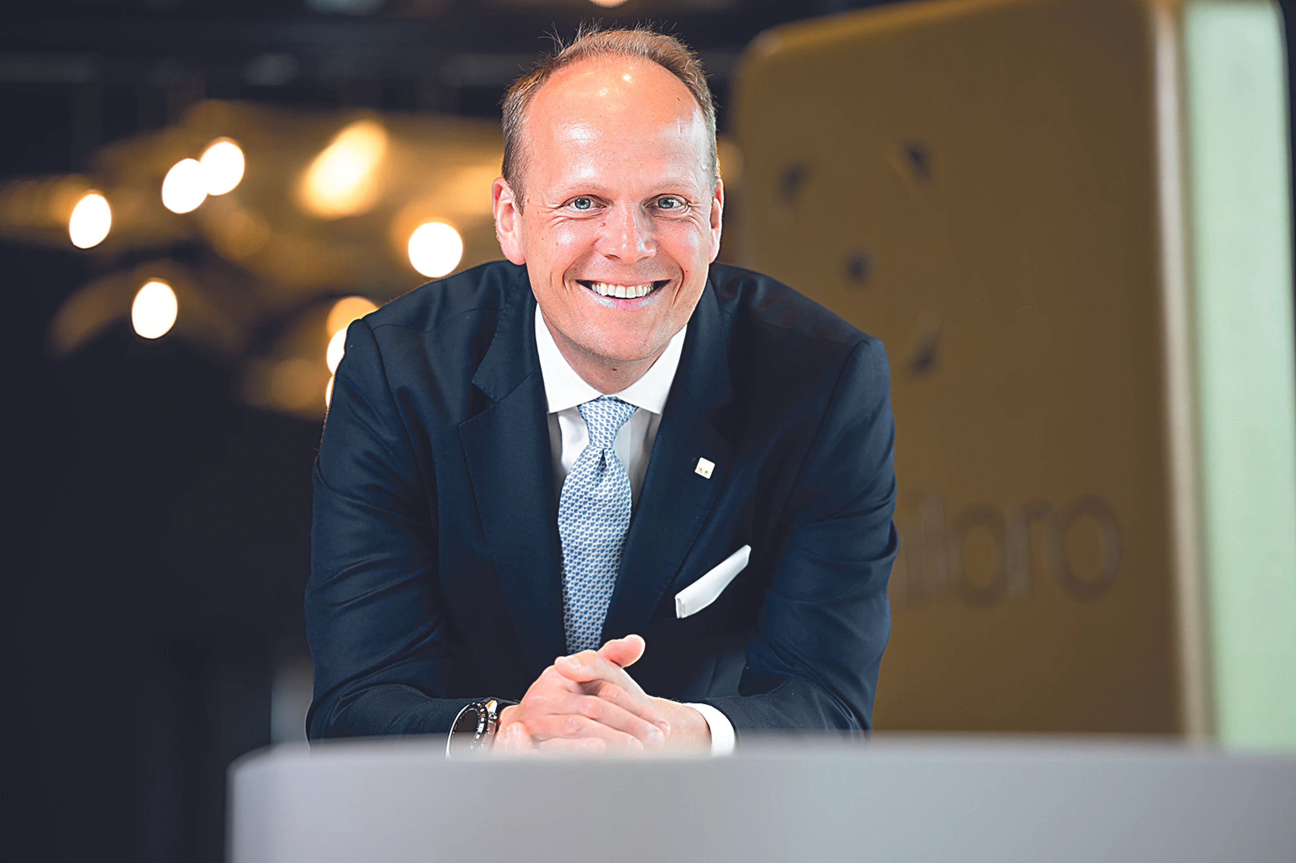 © Philoro Blurred image background