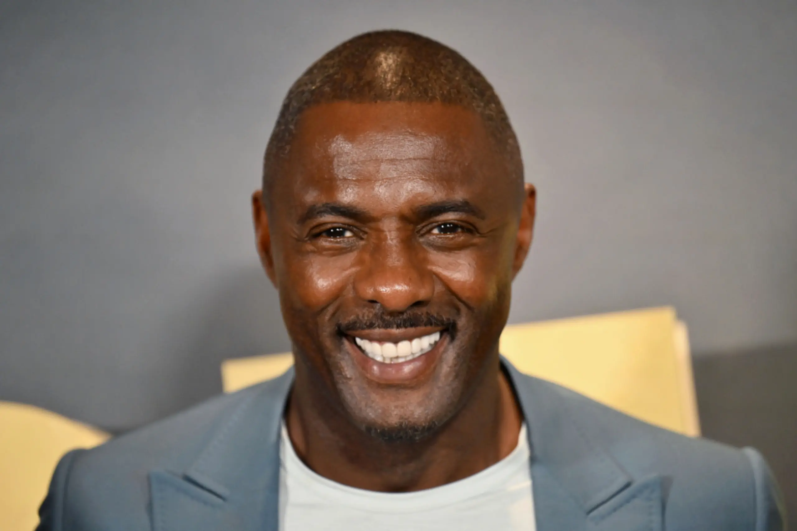 Idris Elba darf sich bald "Sir" nennen