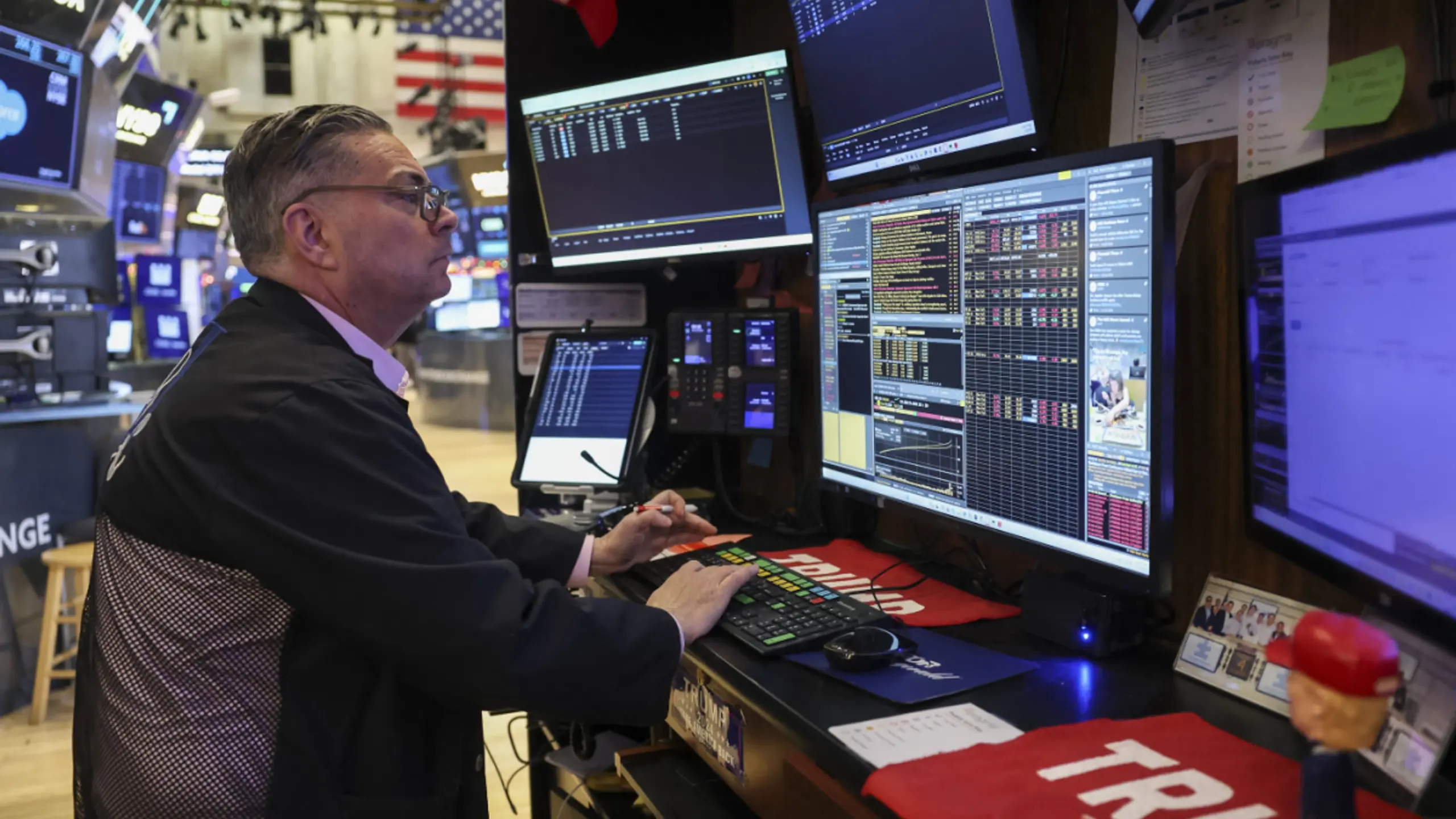 Dow Jones tiefer gesehen, Techindizes dagegen höher