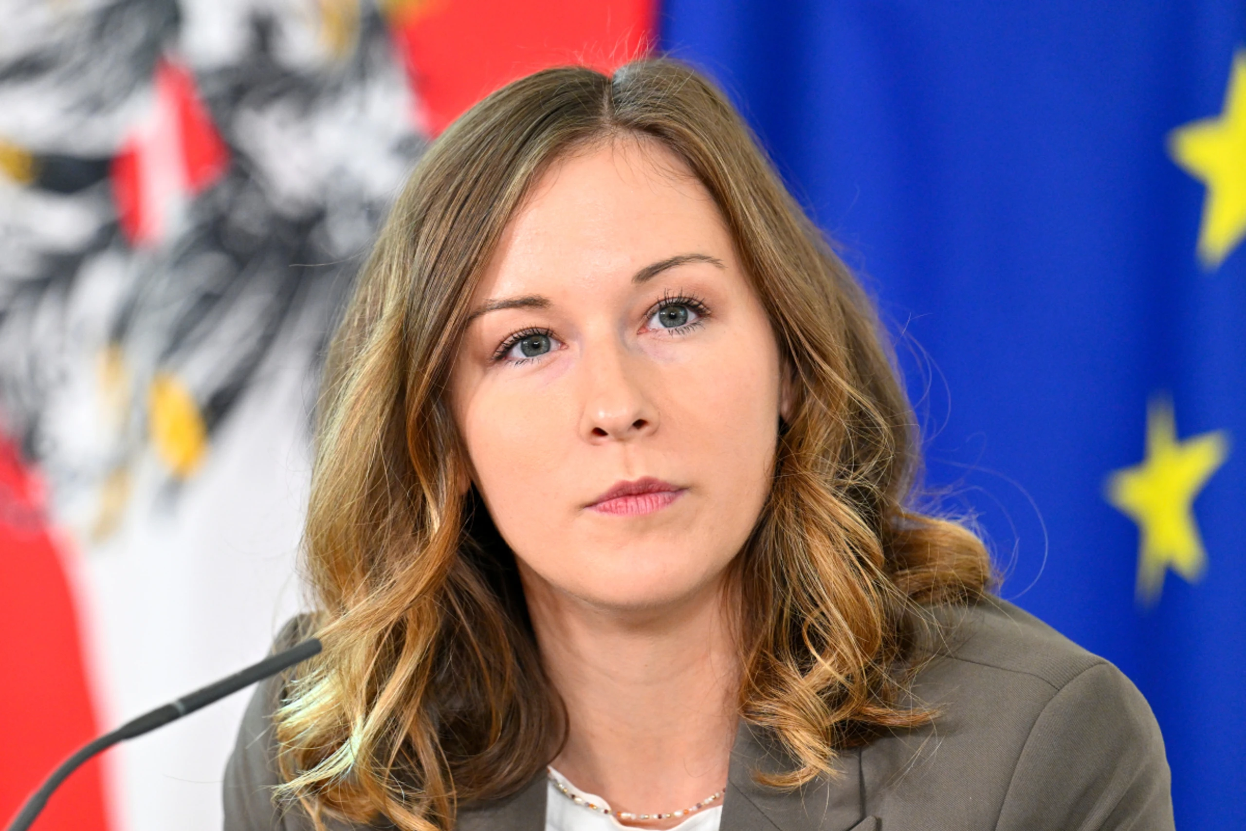 Österreich wird von ÖVP-Europaministerin Claudia Plakolm vertreten