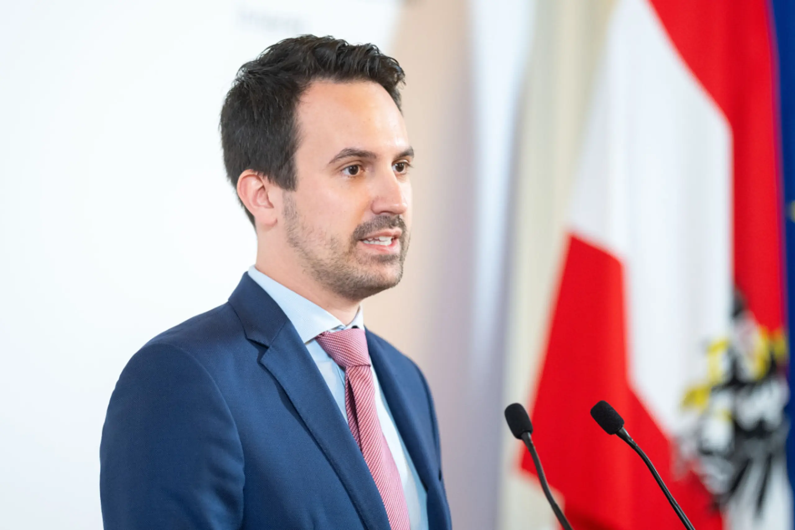 Wiederkehr lässt nach zusätzlichen Fächern fragen