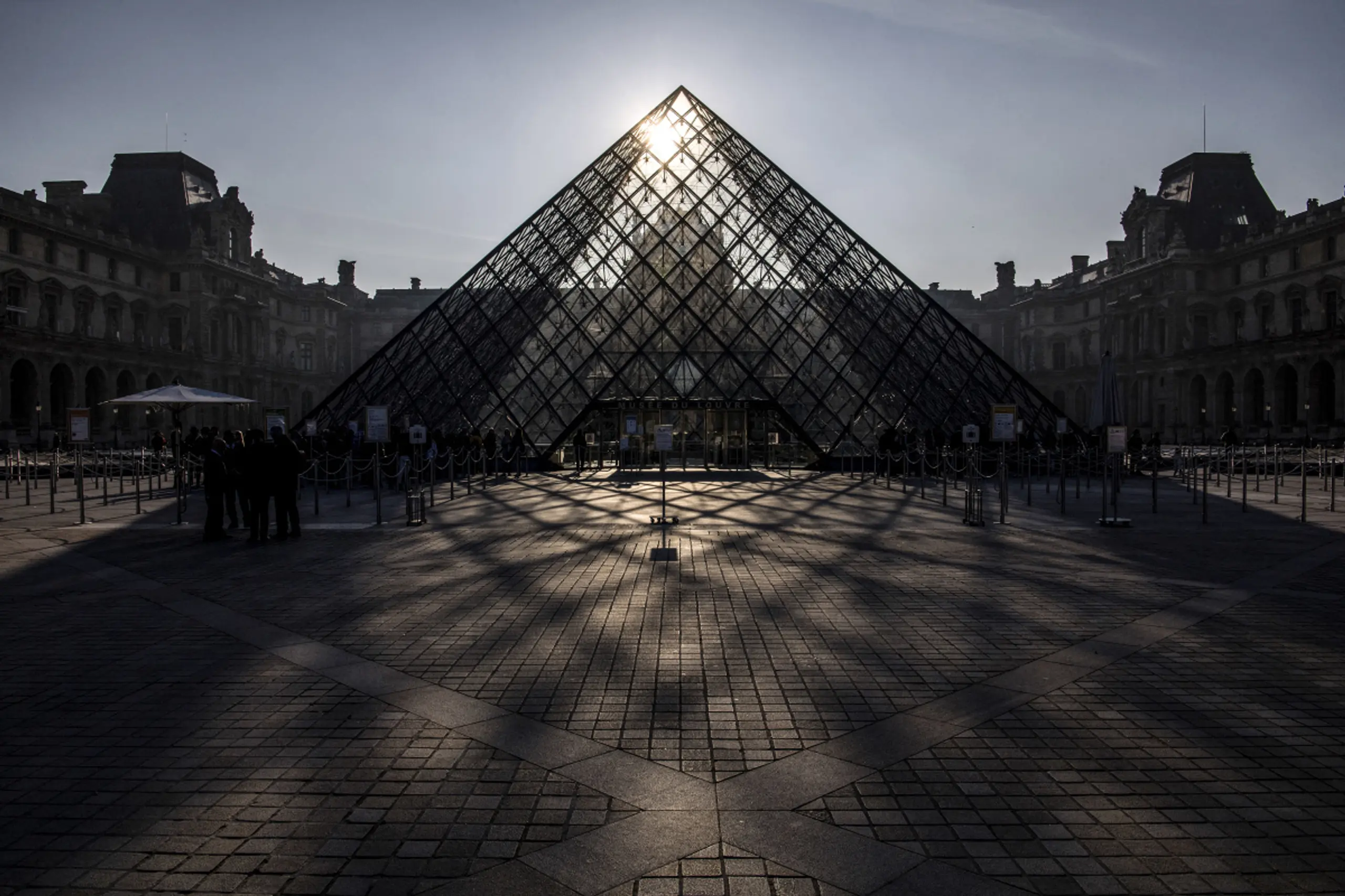 Der Schatten des Arbeitskampfs liegt weiter über dem Louvre