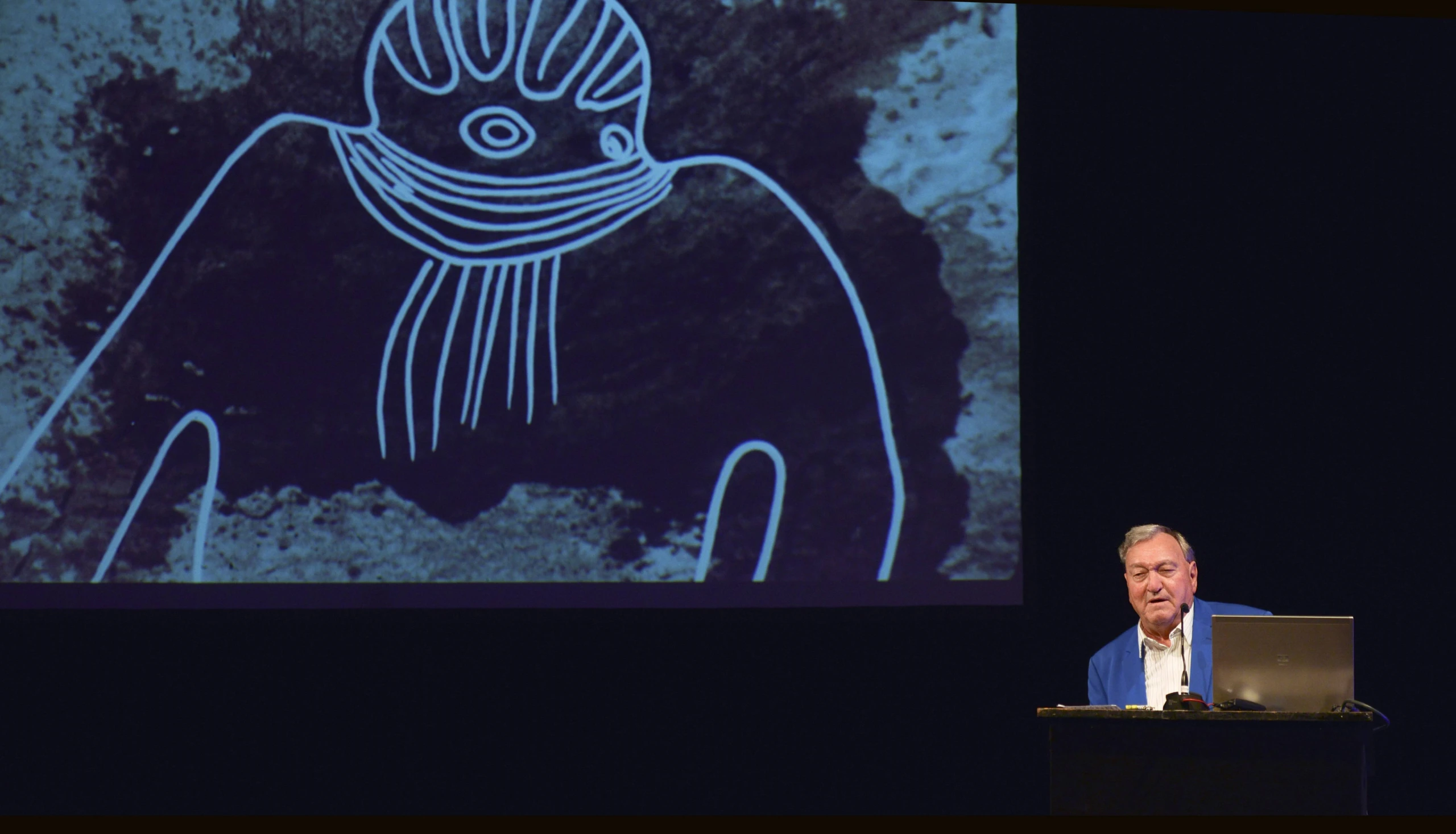 © IMAGO / Rudolf Gigler Blurred image background