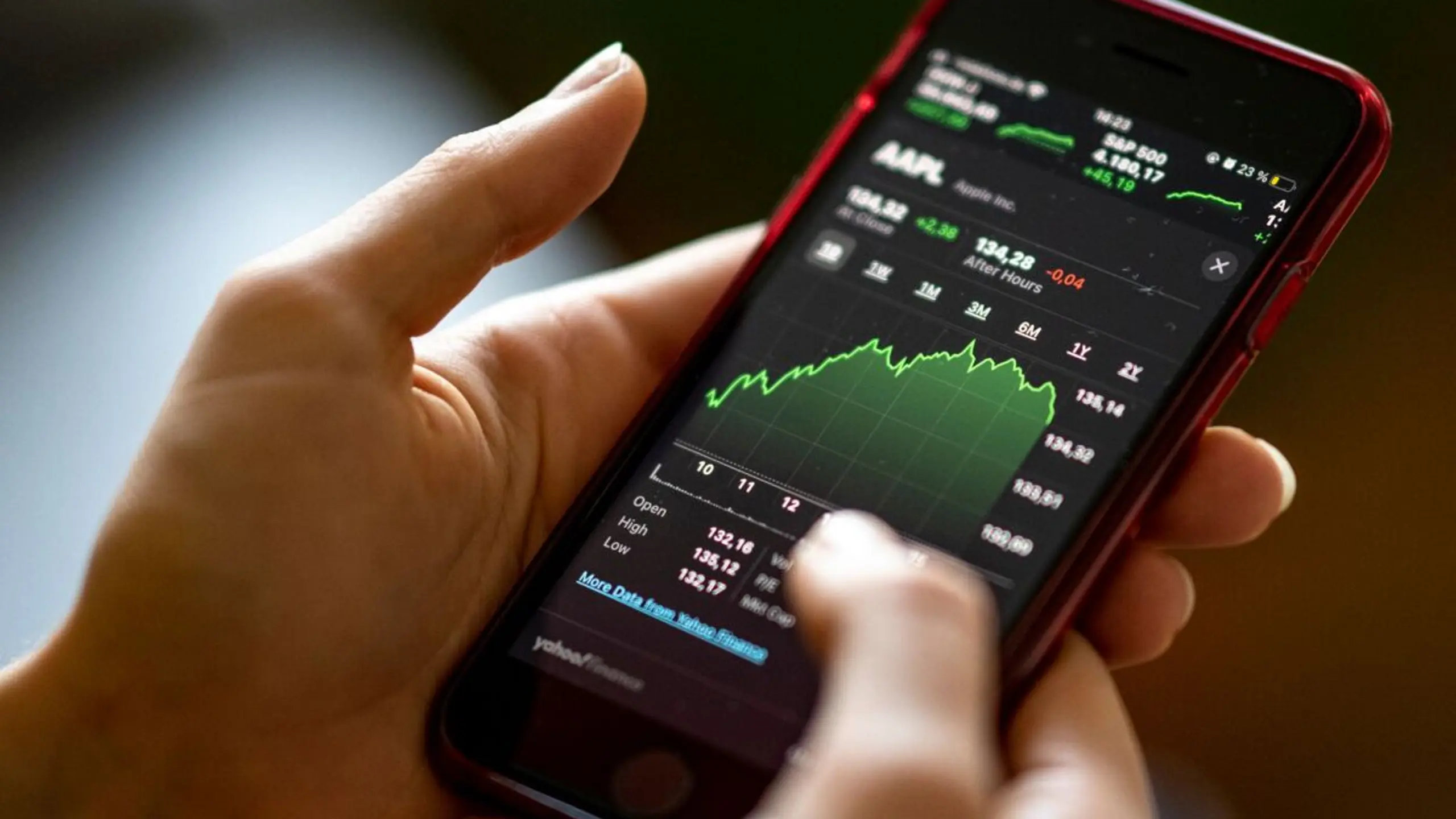 ++ ARCHIVBILD ++ 14,1 Mio. Menschen hatten in Deutschland Aktien oder Fonds