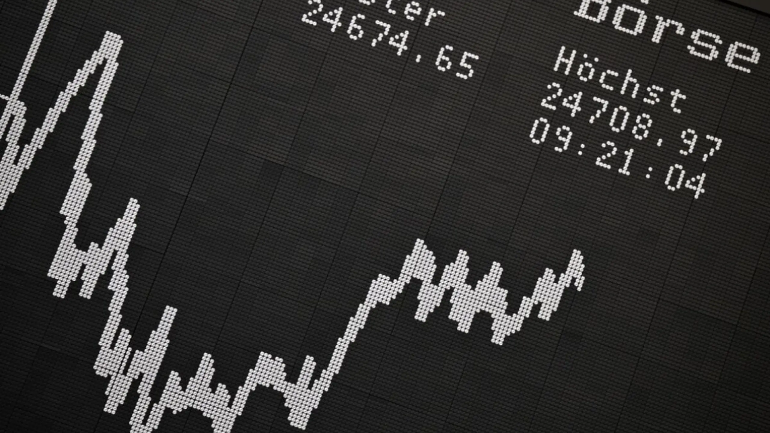 ++ ARCHIVBILD ++ ams-Osram will Schuldenberg mit Verkäufen verringern, Aktie leichter