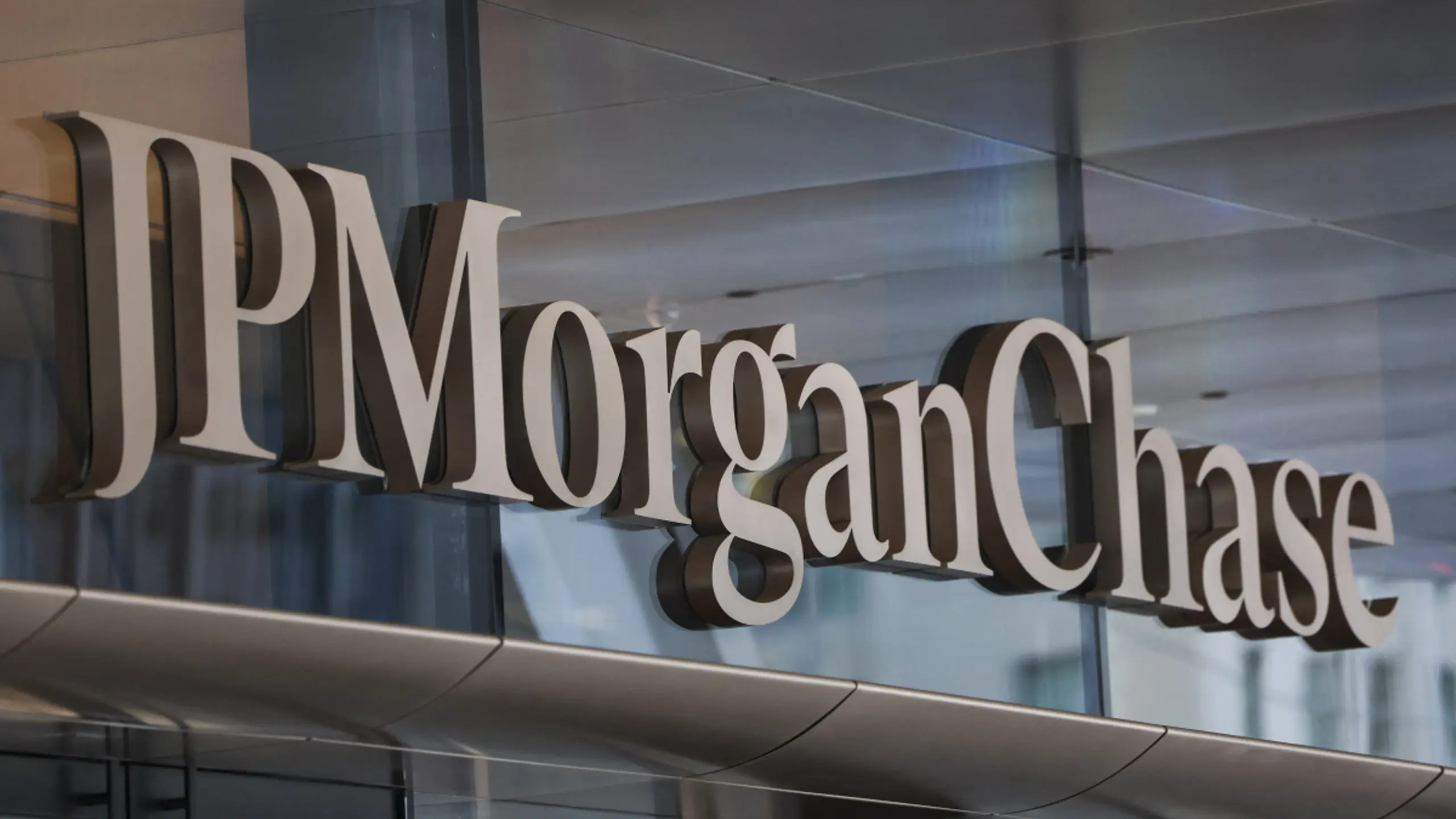 Gewinnrückgang im Schlussquartal 2025 für JPMorgan