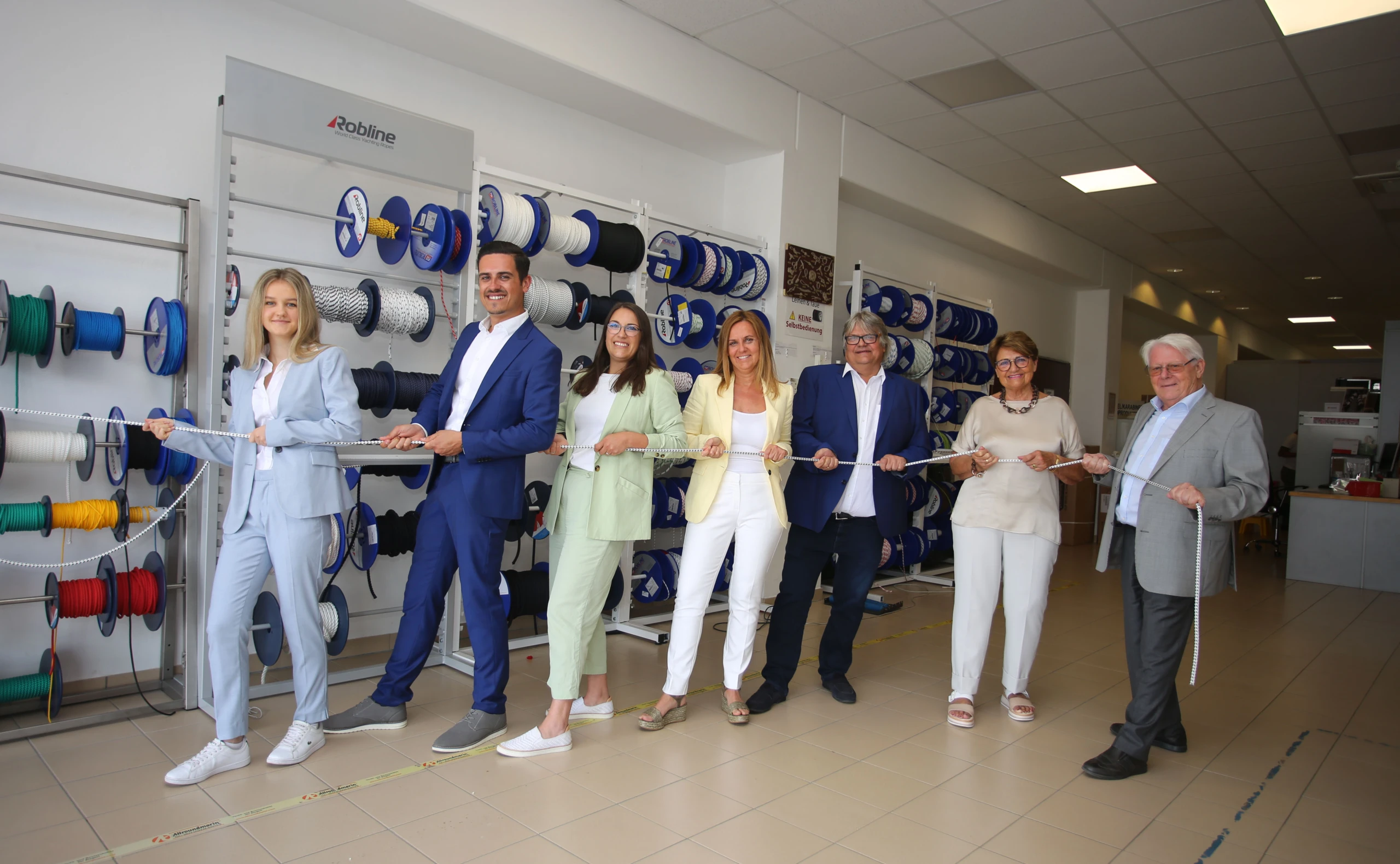 Aus einem Holz, an einem Strang