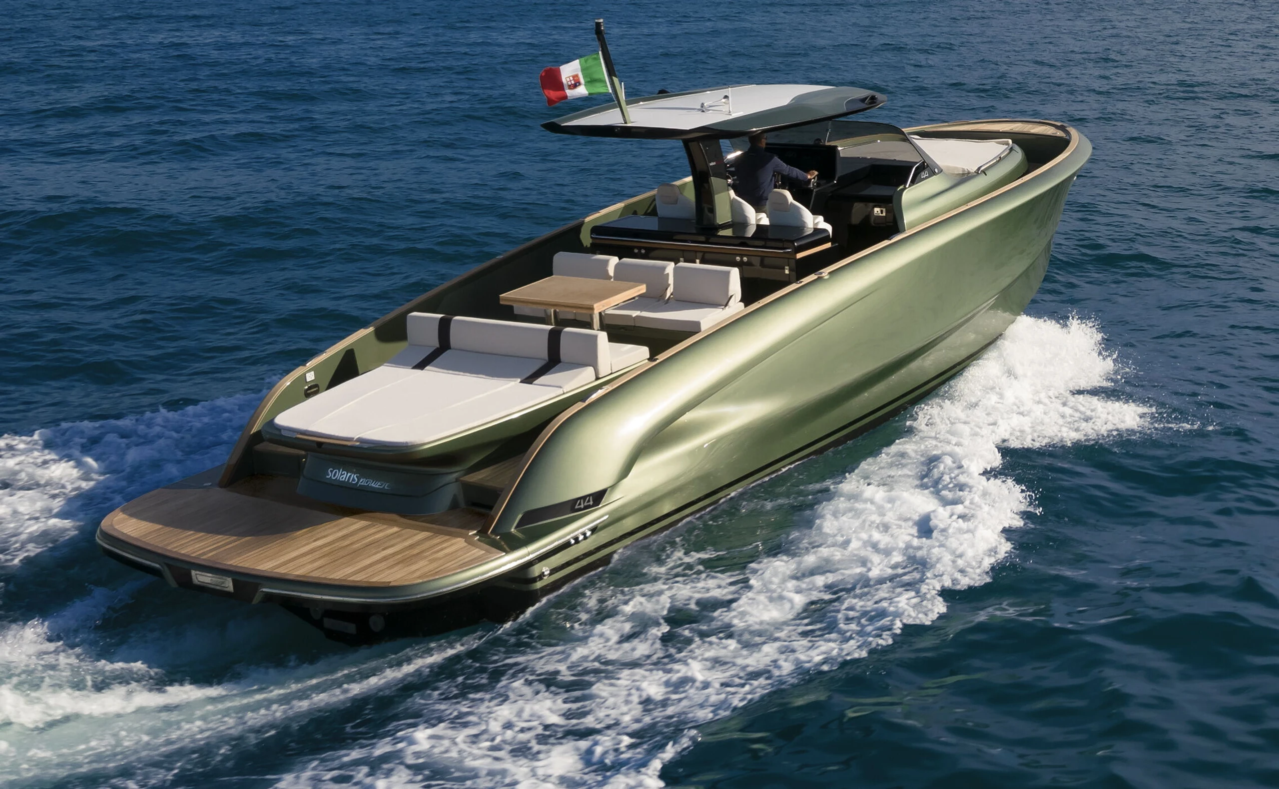 Solaris Power 44 Open