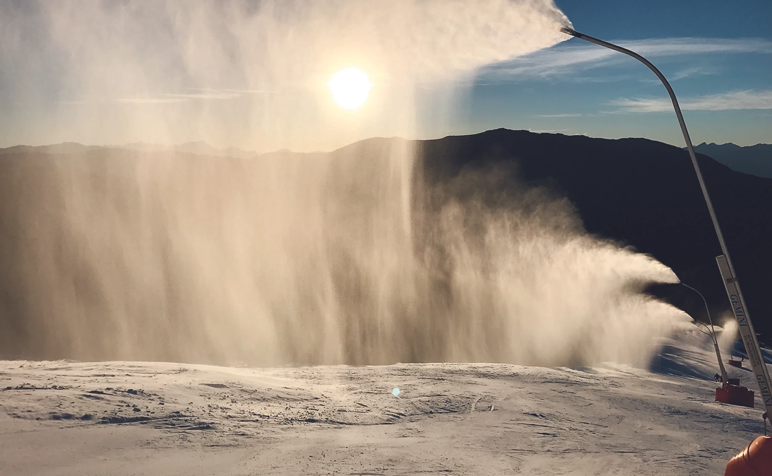 Sonnenliegen im Schnee