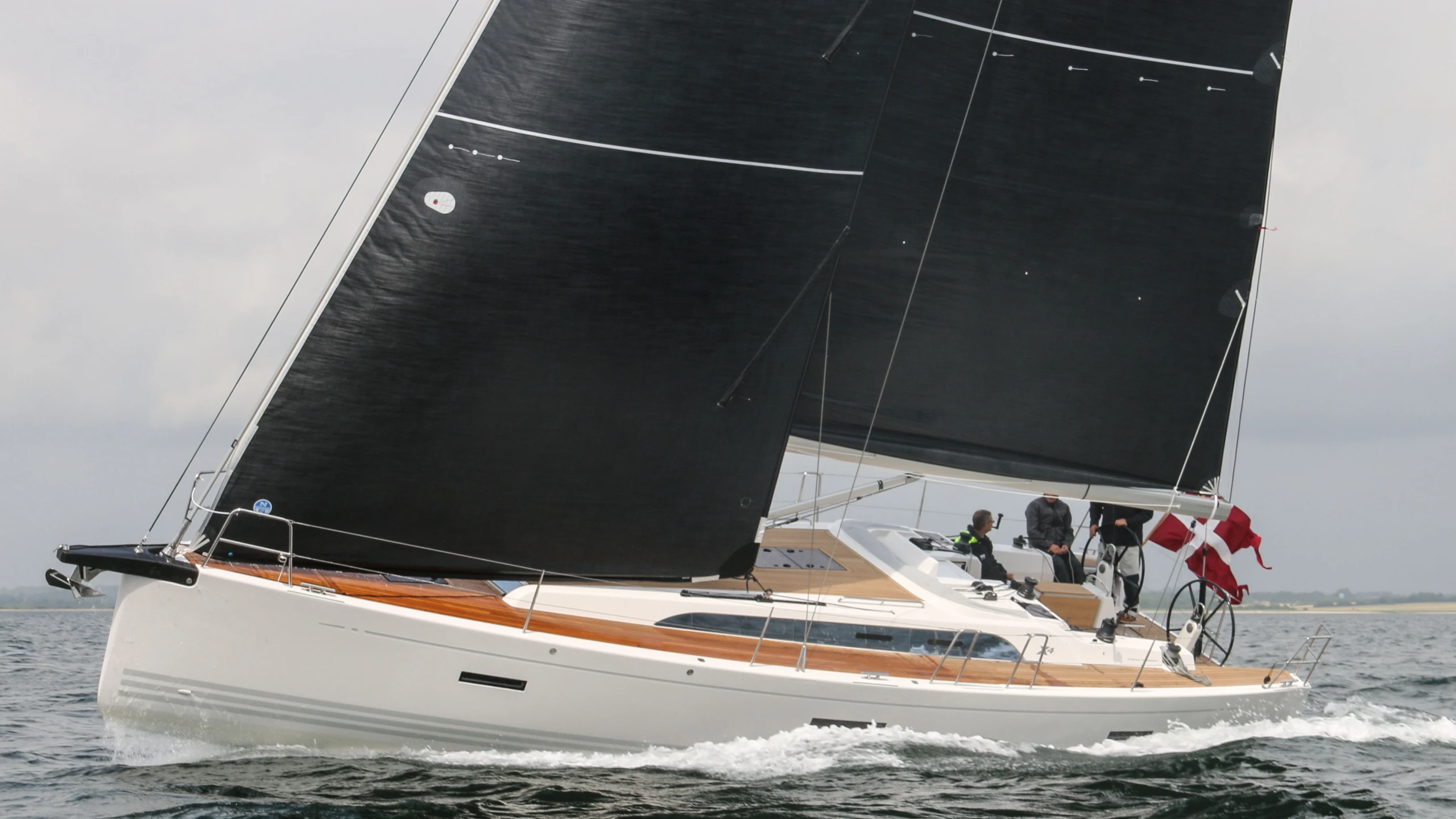 © X Yacht Artikelbild