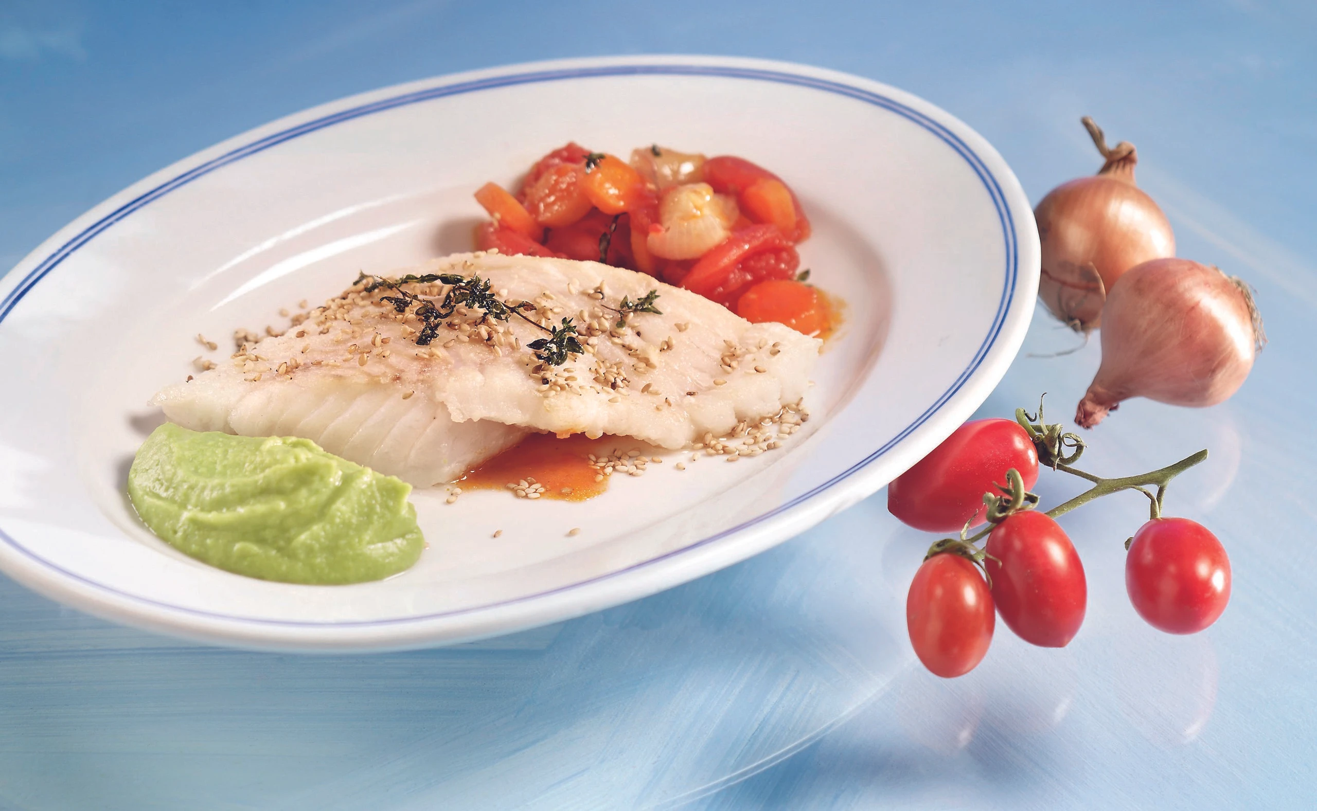 Kabeljau mit Sesam und Erbsenpüree